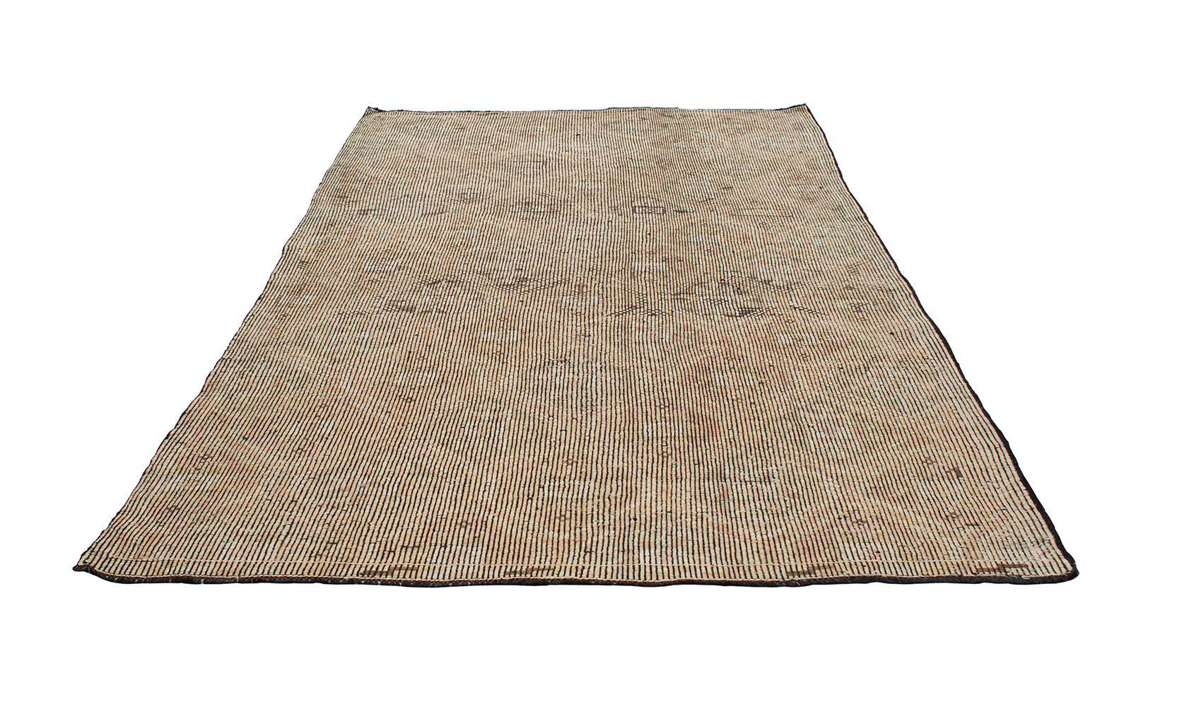 Hand-Woven Vintage Mid-Century Jajim Wool Flatweave Rug For Sale