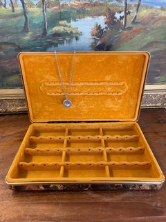 Coffret à bijoux Vintage Mid-Century avec intérieur et extérieur en velours doré.