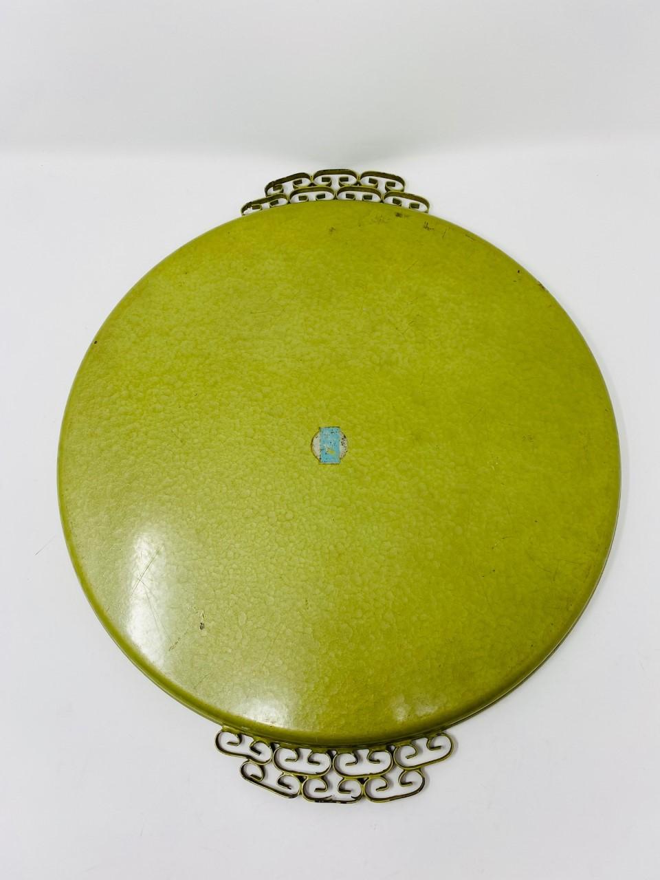 Vintage Mid Century Kyes Moire' Glasur Messing und Emaille Grün Tablett 1960s im Angebot 5