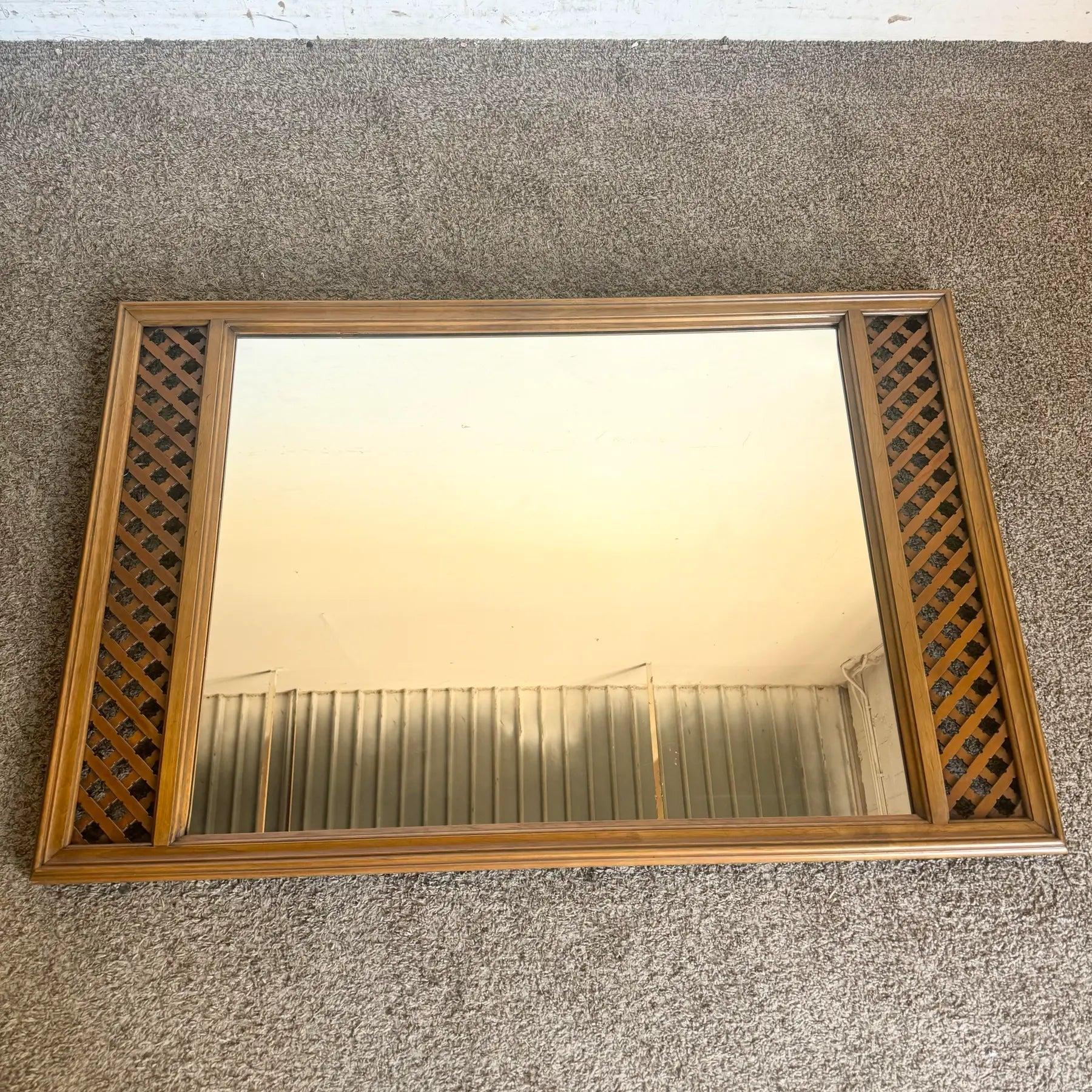 Vintage Mid Century Wandspiegel mit Gitternetz im Zustand „Gut“ im Angebot in Delray Beach, FL