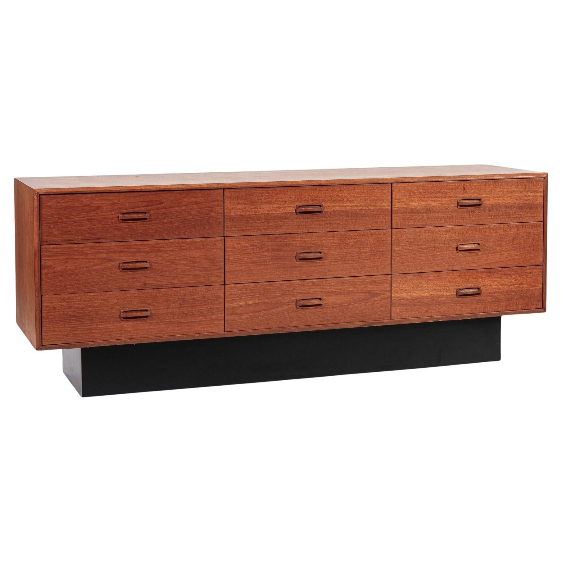 Vintage Mid Century Lowboy Teakholz Kommode 1960s im Angebot