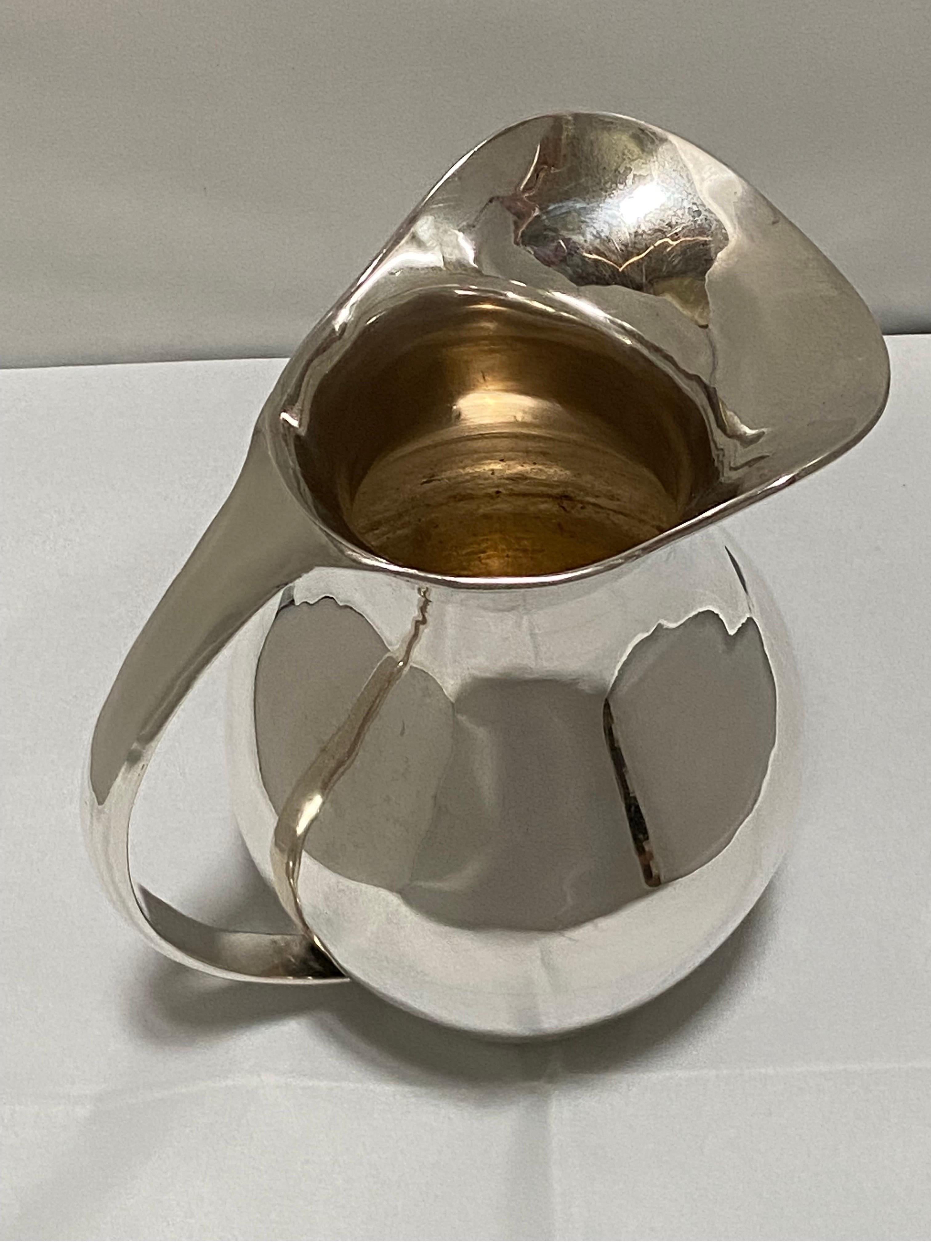 Vintage Mid-Century Mexican Sterling Silver Modernist Pitcher or Ewer by Zurita In Good Condition For Sale In Atlanta, GA