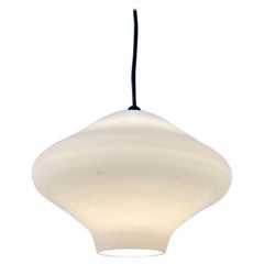 Lampe à suspension vintage du milieu du siècle dernier en verre dépoli, 1970