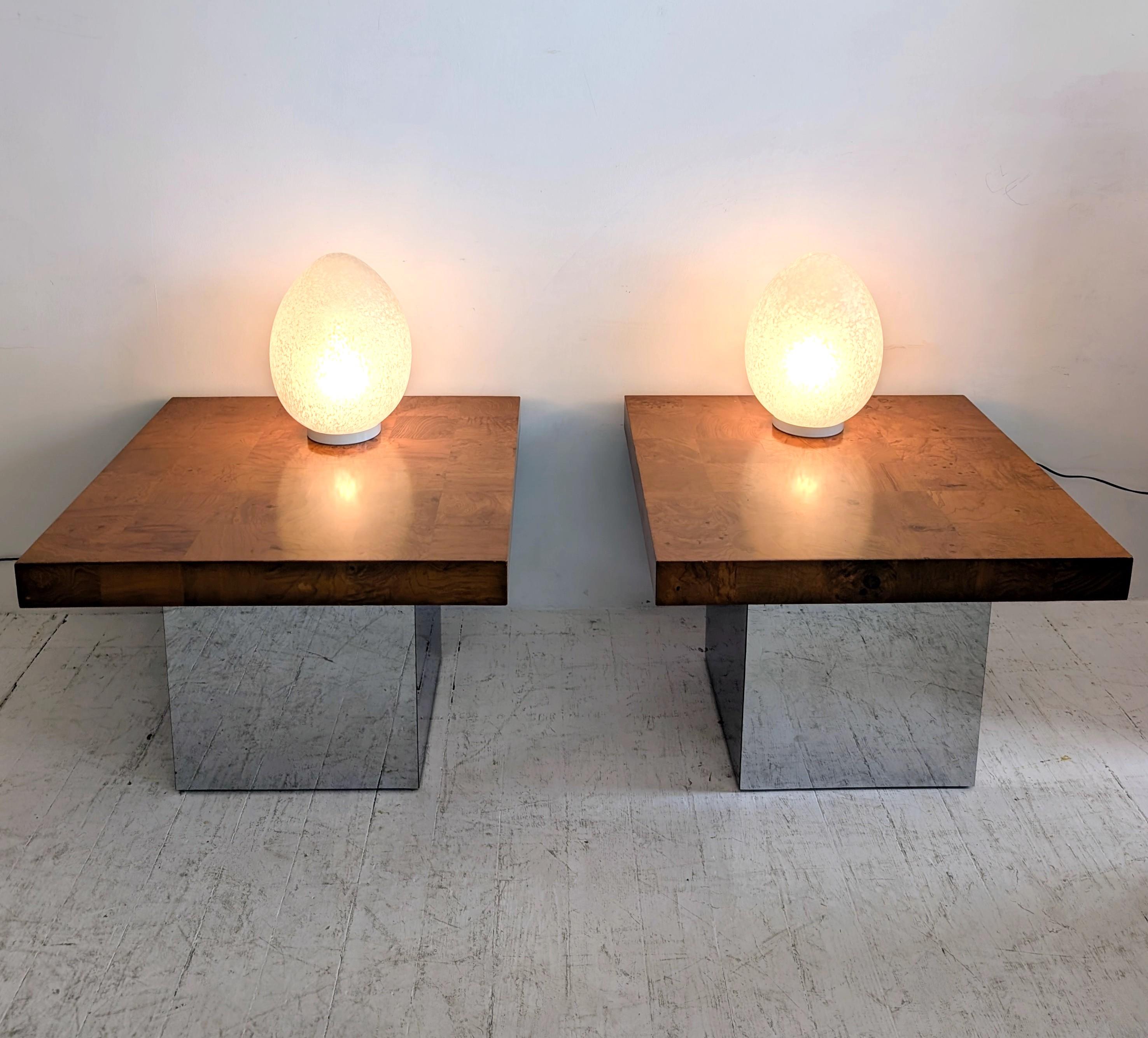 Mesas de centro vintage de mediados de siglo Milo Baughman de cromo y madera de arce- 2 disponibles Cromo en venta