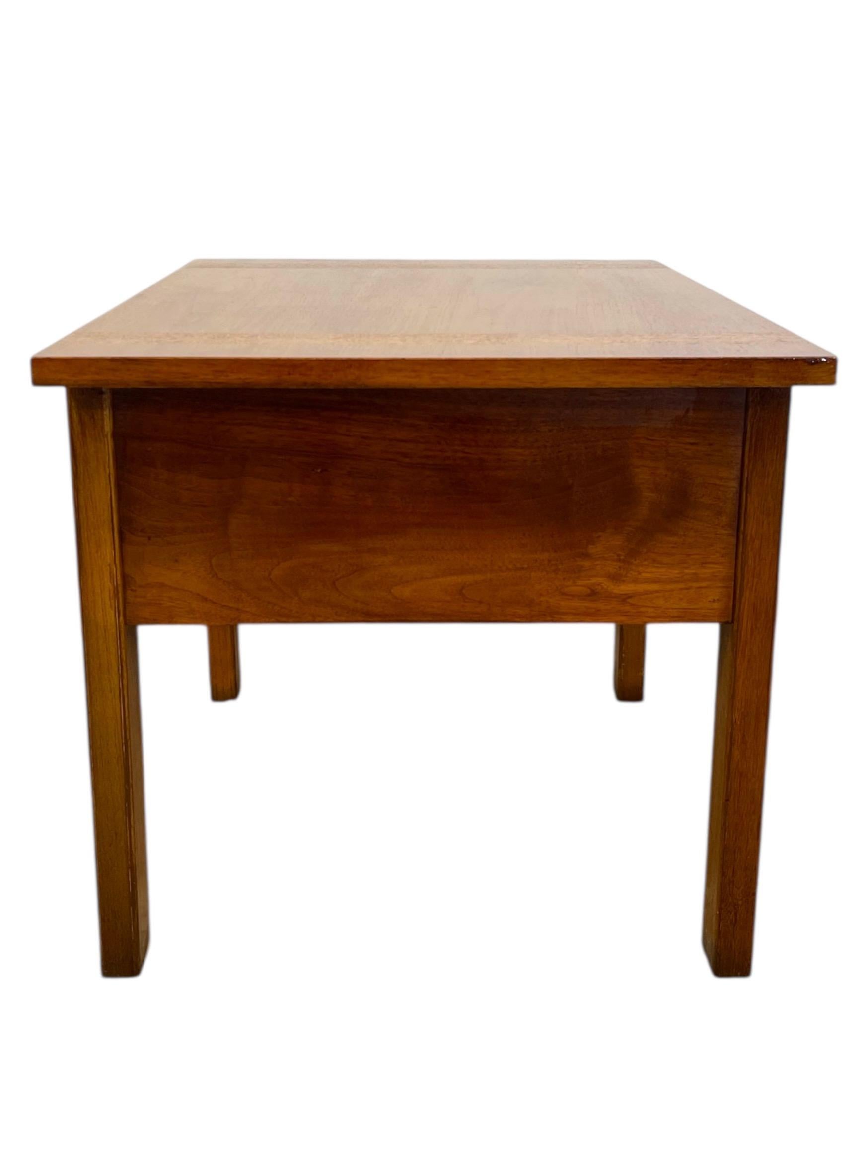Mesa auxiliar Vintage Mid Century Modern de 1 cajón by Lane Furniture Madera en venta
