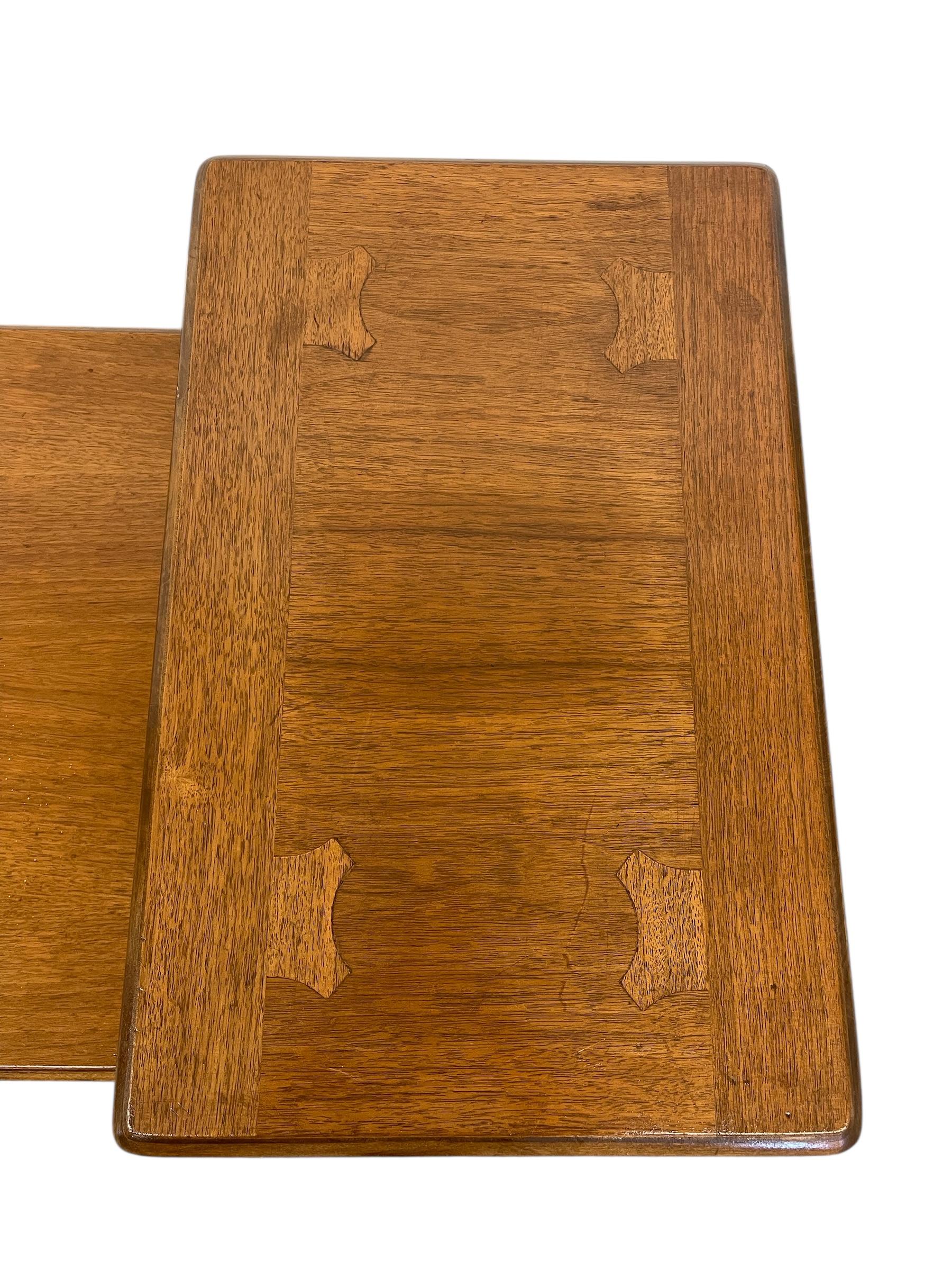 Table d'appoint à 1 tiroir en noyer Vintage Mid-Century Modern by Lane's avec incrustation en bois en vente 3