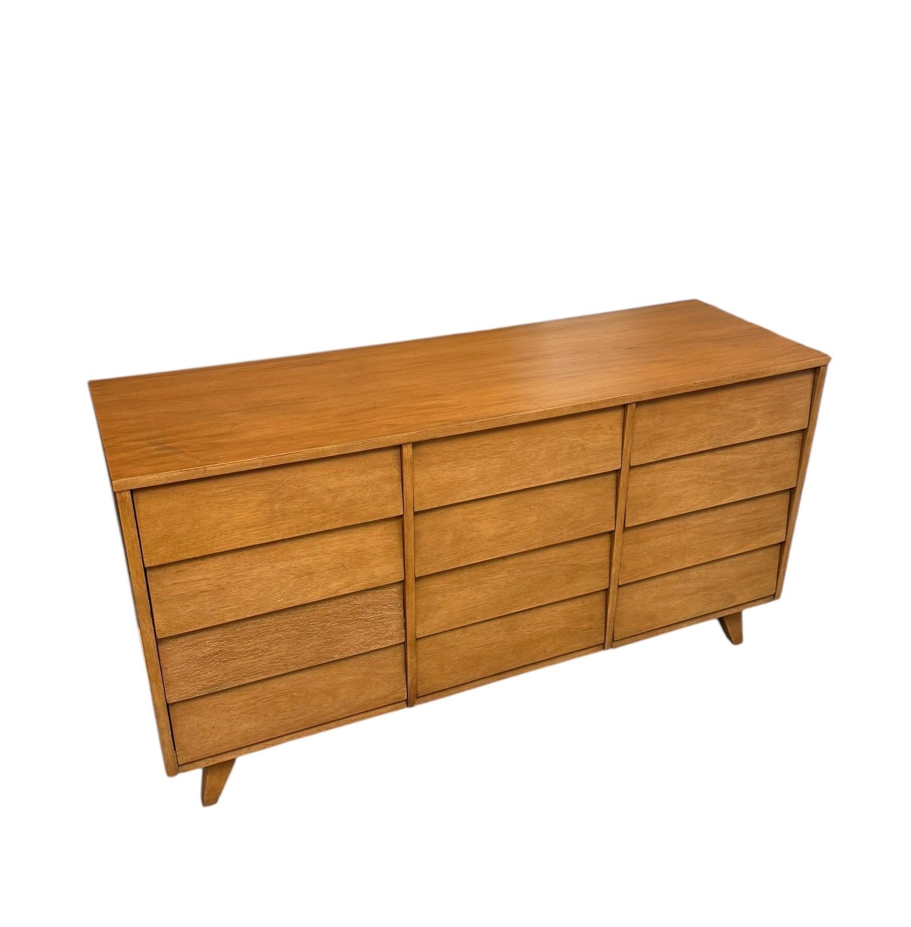 Vintage Mid Century Modern 12-Drawer Dresser Dovetailed Drawers by Kent Coffey in vendita 4
