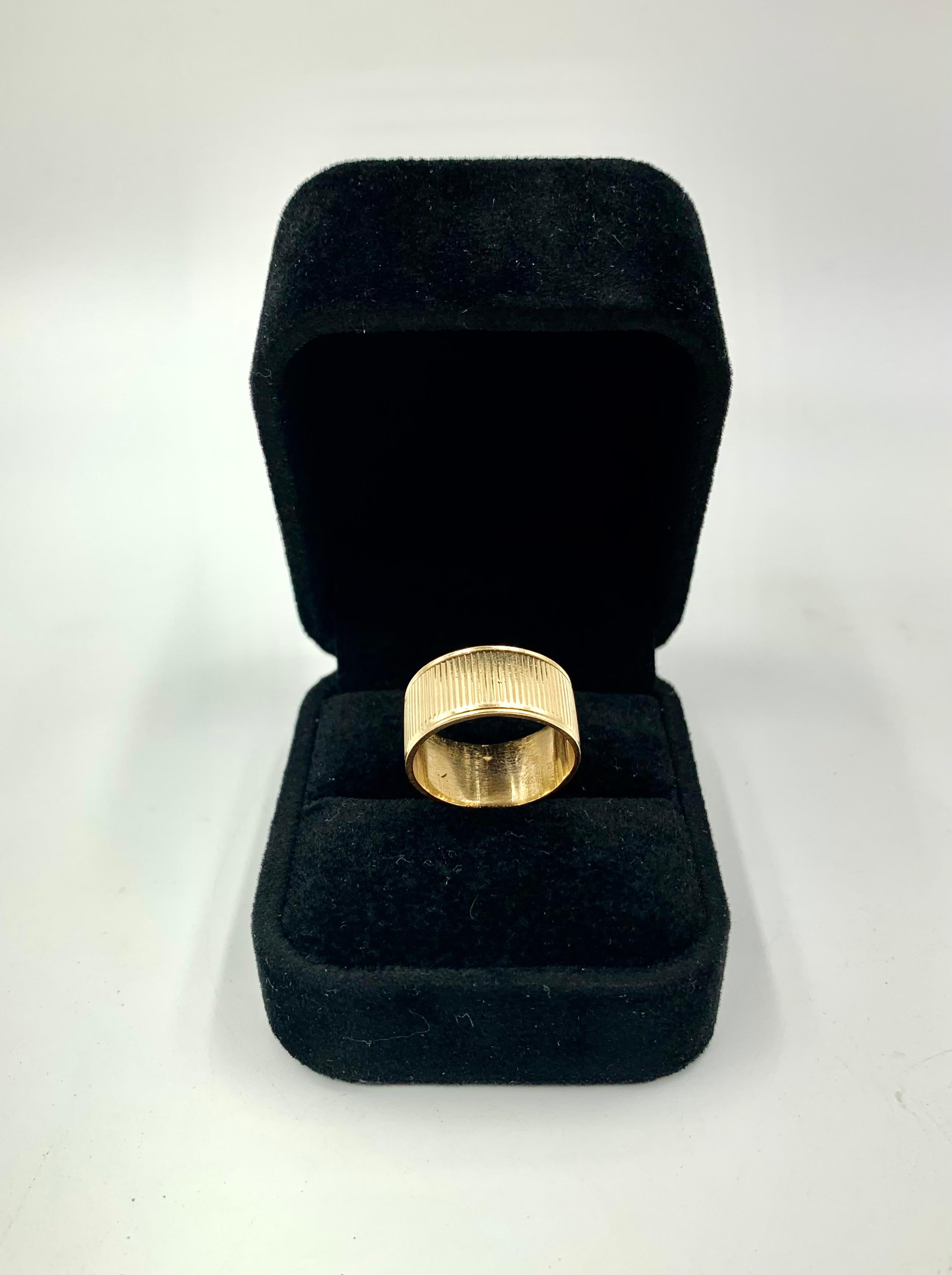vintage gold cigar band ring