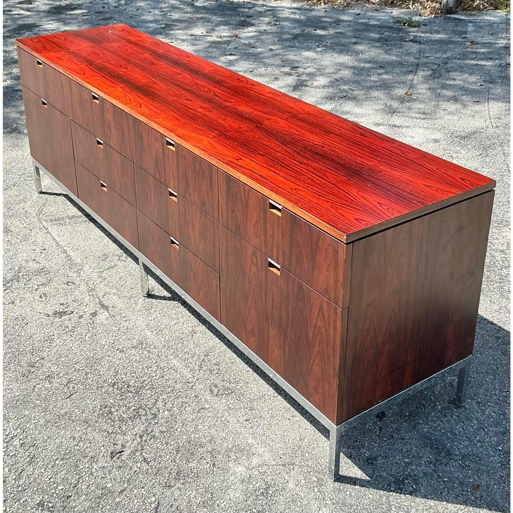 Vintage-Anrichte aus Rosenholz, Mid-Century Modern 1960er Knoll, Vintage im Angebot 3