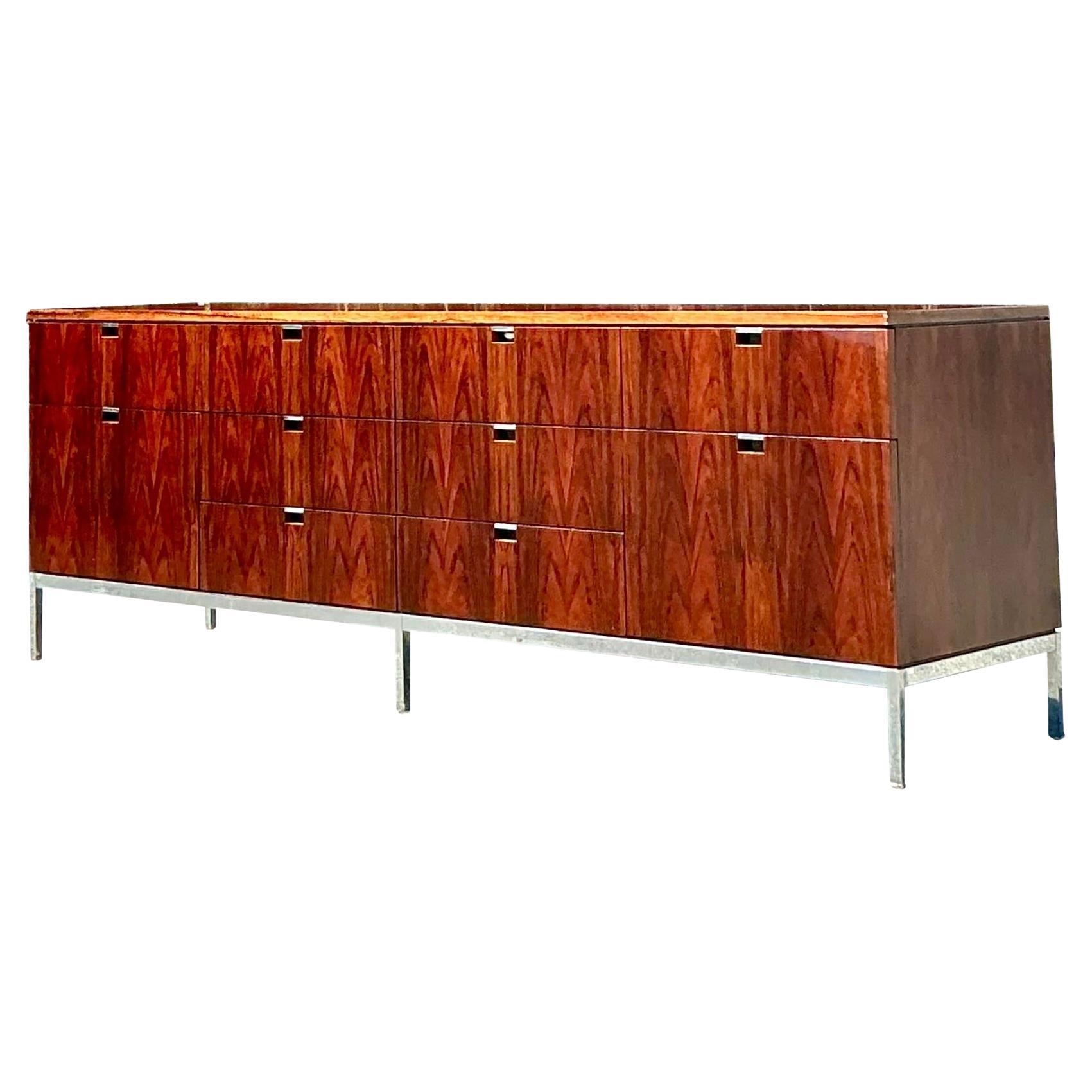 Vintage-Anrichte aus Rosenholz, Mid-Century Modern 1960er Knoll, Vintage im Angebot