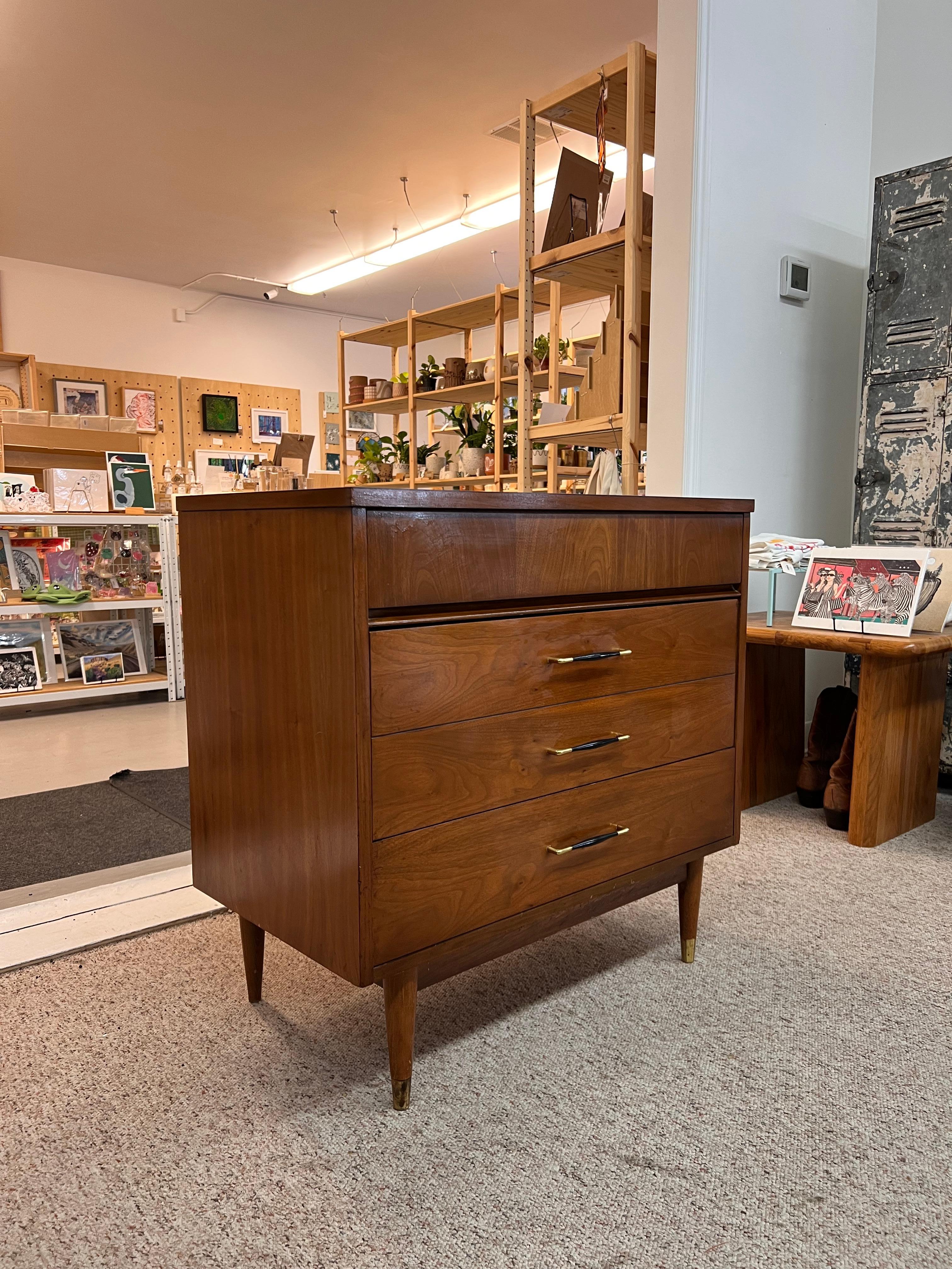 Mid-Century Modern Vintage Mid Century Modern 3-Drawer Walnut Dreser with Original Handles For Sale