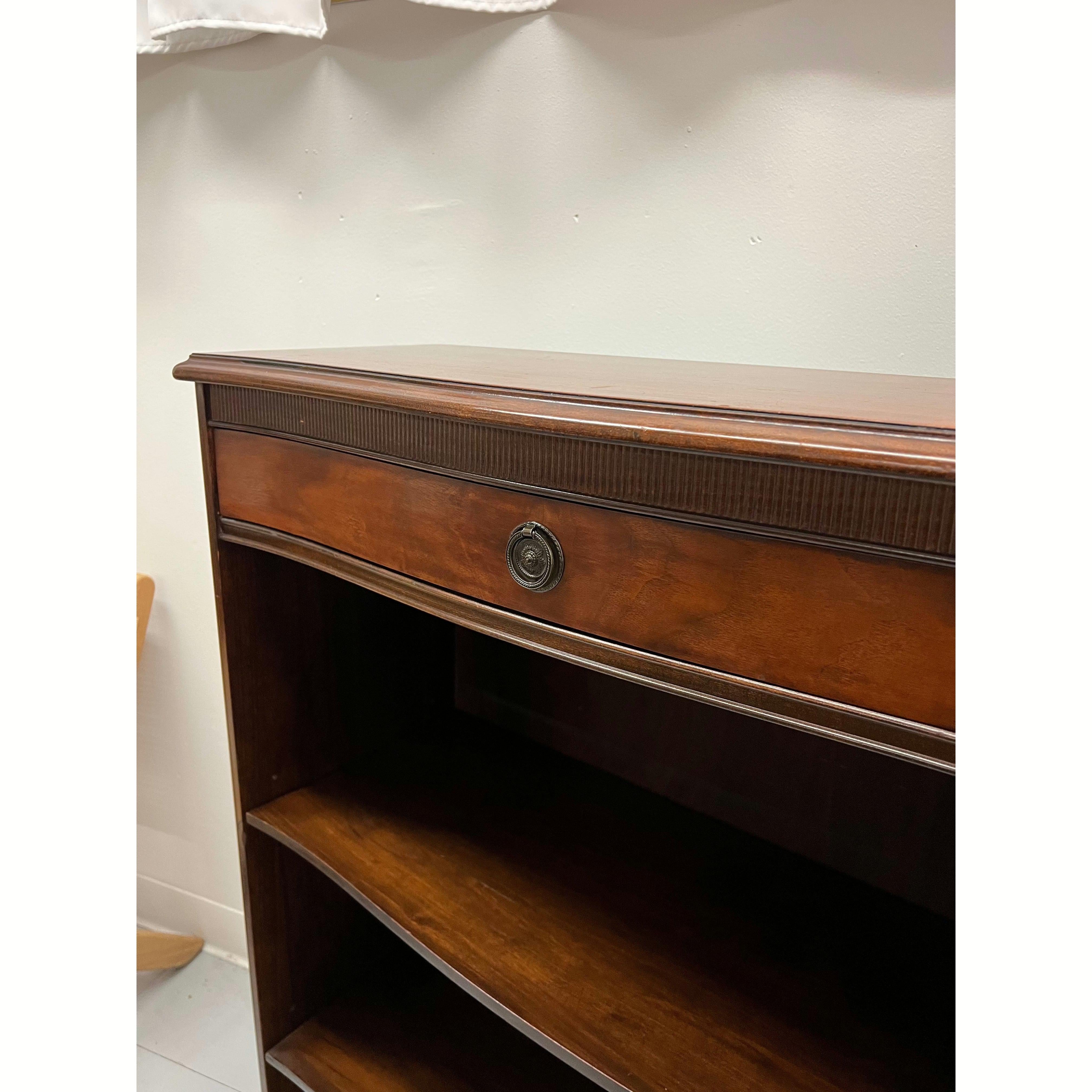 3reihiger Vintage-Bücherregal-Bücherregal mit Schublade auf der Oberseite, Mid-Century Modern (Holz) im Angebot