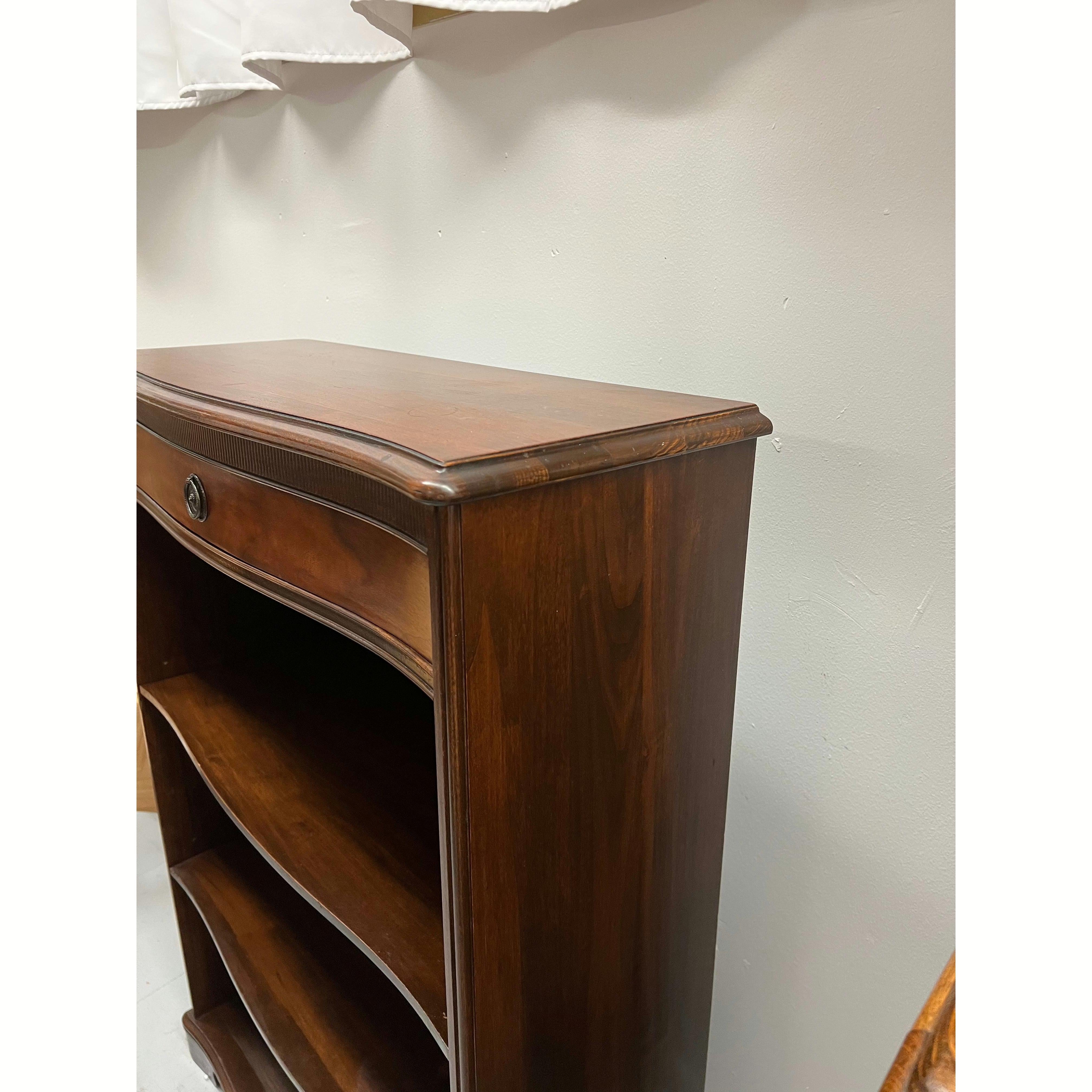3reihiger Vintage-Bücherregal-Bücherregal mit Schublade auf der Oberseite, Mid-Century Modern im Angebot 1