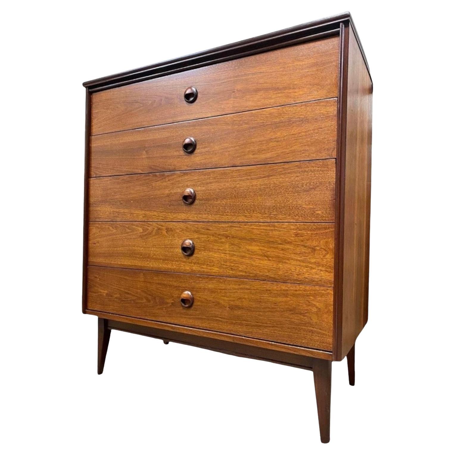 Vintage-Kommode mit 4 Schubladen und Schwalbenschwanz-Schubladen von Bassett, Mid-Century Modern