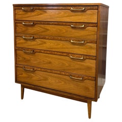 Cómoda Vintage Moderna de Mitad de Siglo de 4 Cajones con Detalles de Burl Cajones de Cola de Paloma