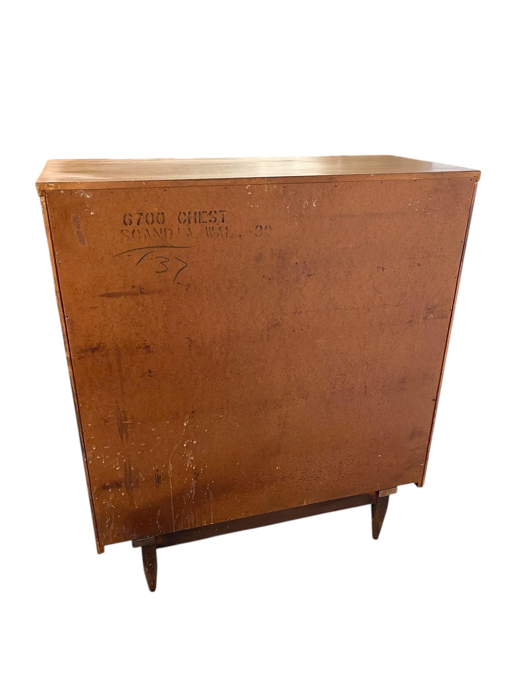 Vintage Mid Century Modern 5 Drawer Dresser - Kent Coffey Tableau Collection For Sale 2