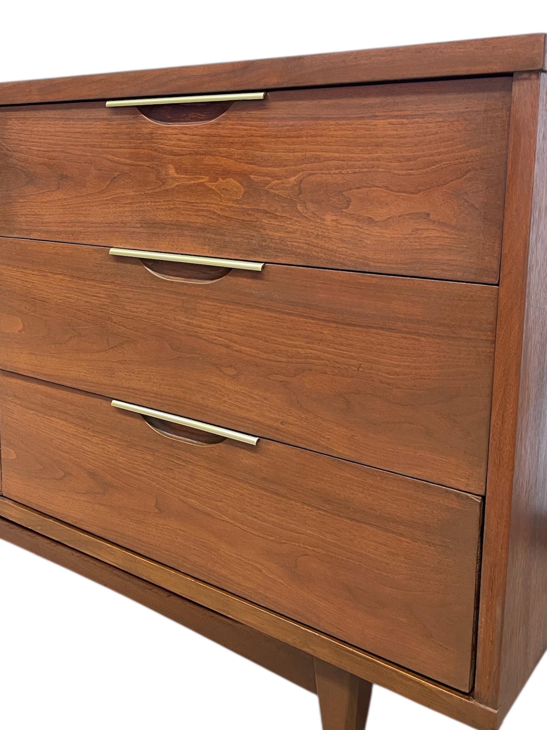 Mid-20th Century Vintage Mid Century Modern 6 Drawer Dresser Kent Coffey Tableau Collection For Sale