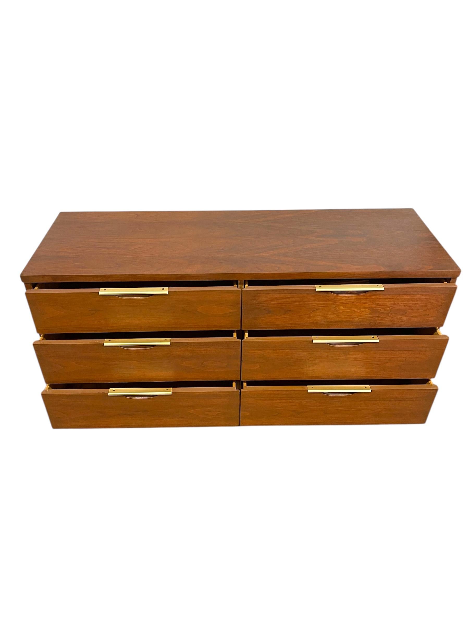 Vintage Mid Century Modern 6 Drawer Dresser Kent Coffey Tableau Collection For Sale 1