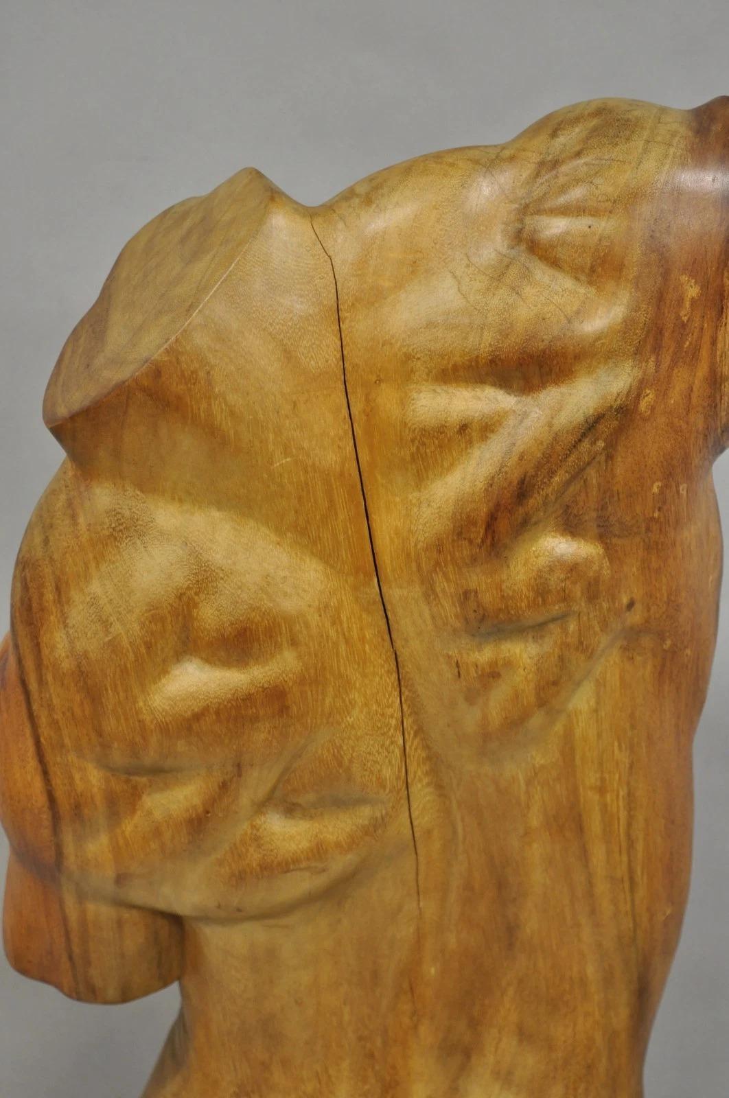 Scultura in legno intagliato di nudo maschile a grandezza naturale da 60