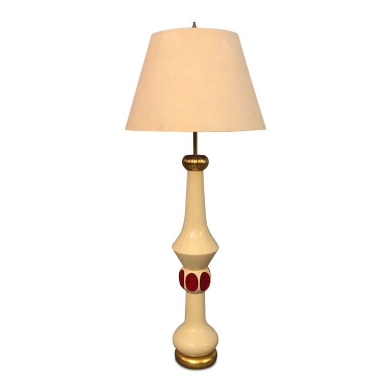 Vintage MidCentury Modern 70's White Ceramic and Walnut Wood Table Lamp For Sale at 1stDibs