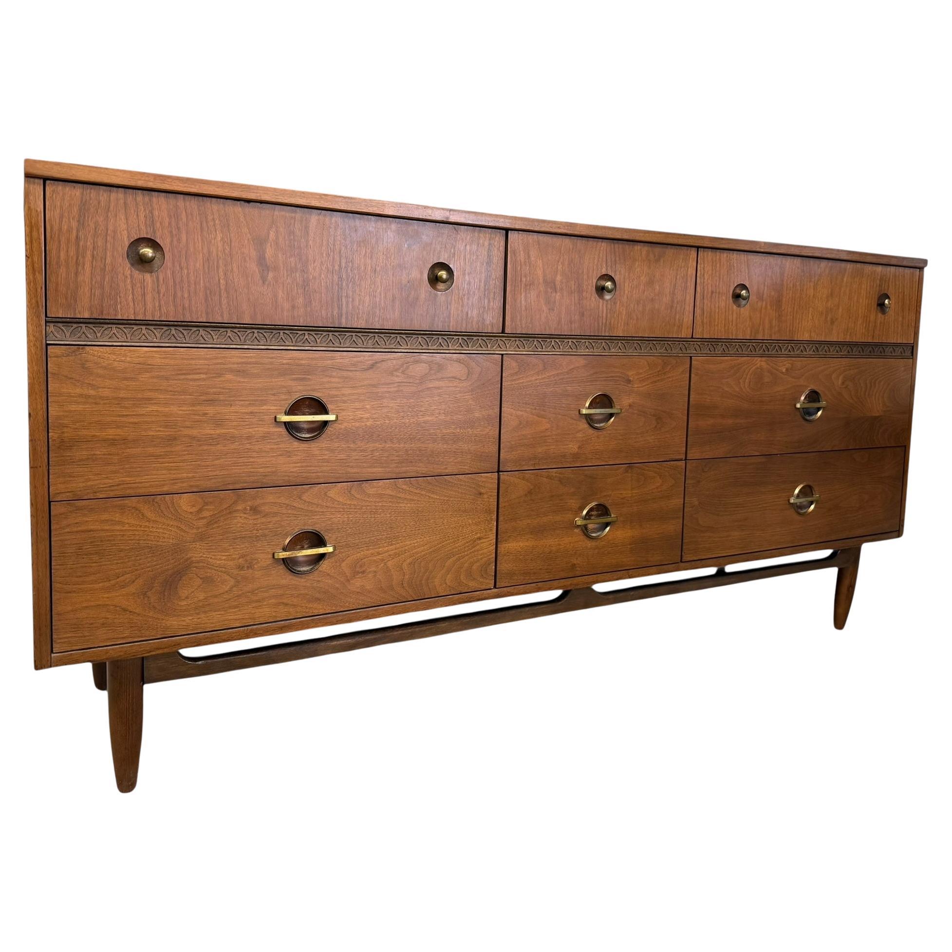 Vintage Mid Century Modern 9-Drawer Dresser Walnut Wood with Original Hardware