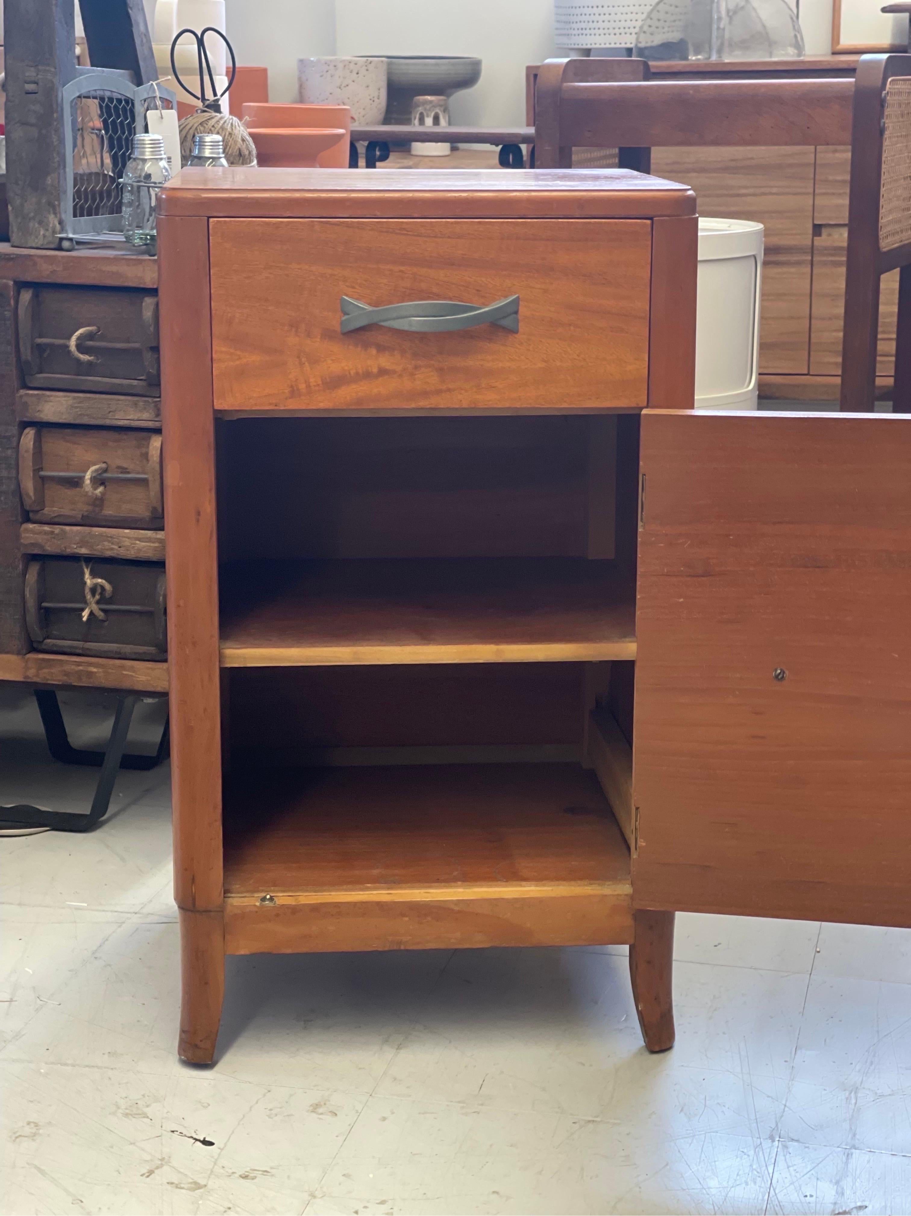 Mid-20th Century Vintage Mid-Century Modern Accent Table Dovetail Drawers Circa 1950s - 1970s. For Sale