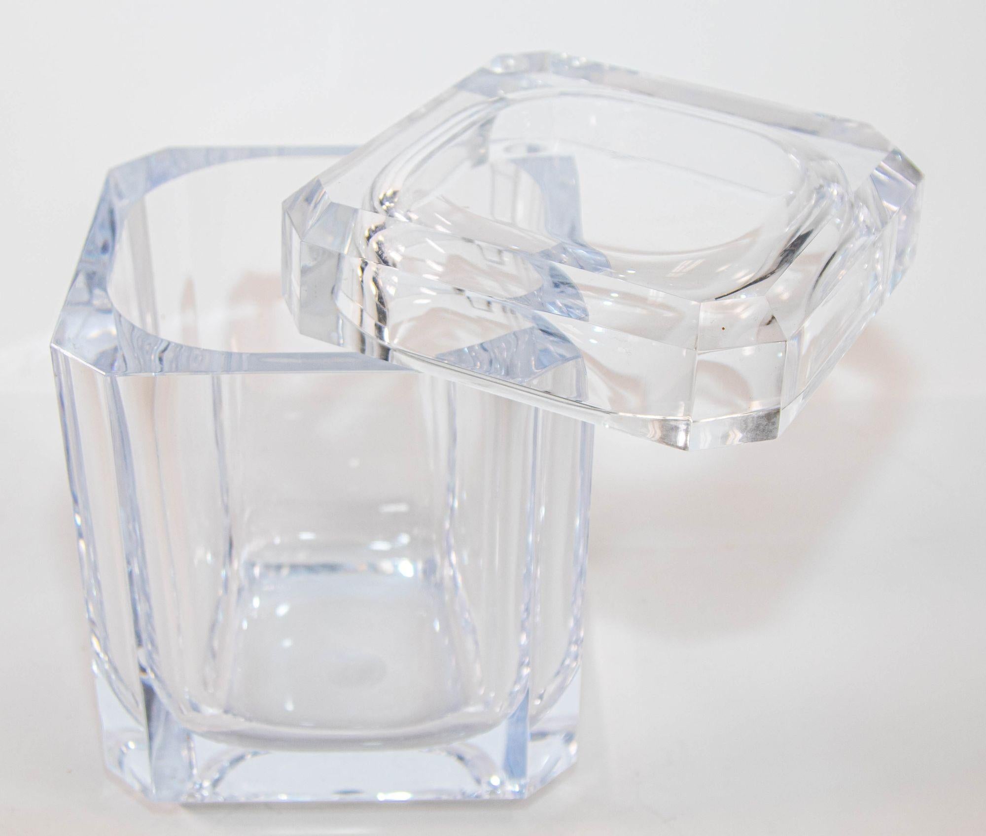 20th Century Vintage Mid-Century Modern Alessandro Albrizzi Style Lucite Faceted Ice Bucket For Sale