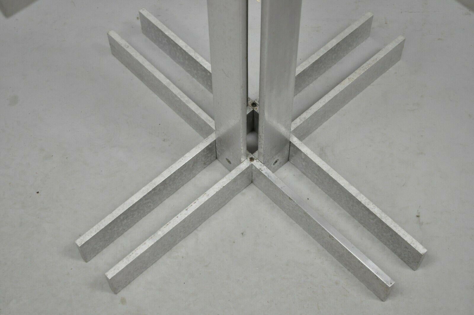 Vintage Mid-Century Modern Aluminum Metal Geometric Pedestal Table Base, No Top For Sale 1