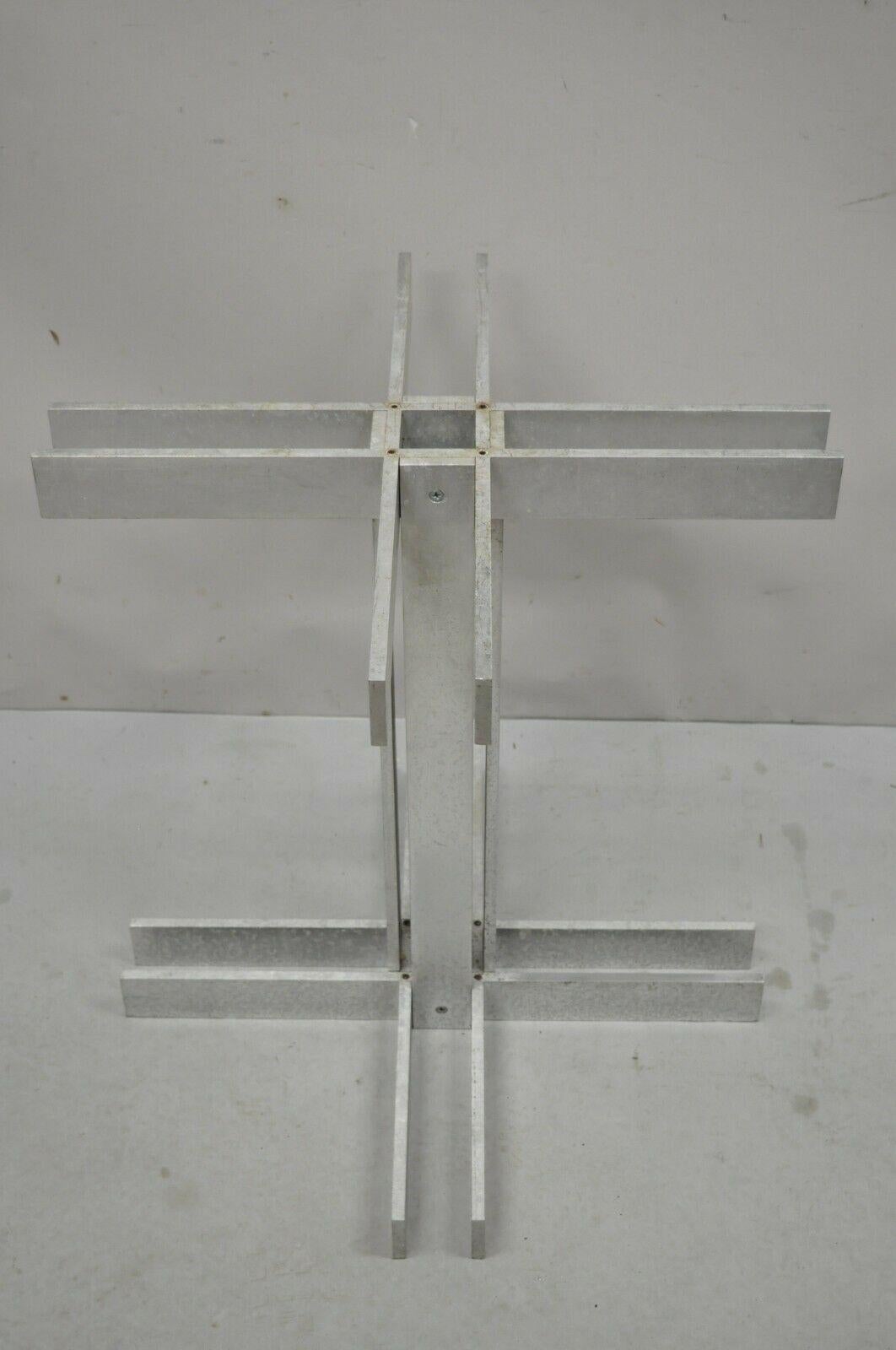 Vintage Mid-Century Modern Aluminum Metal Geometric Pedestal Table Base, No Top For Sale 3