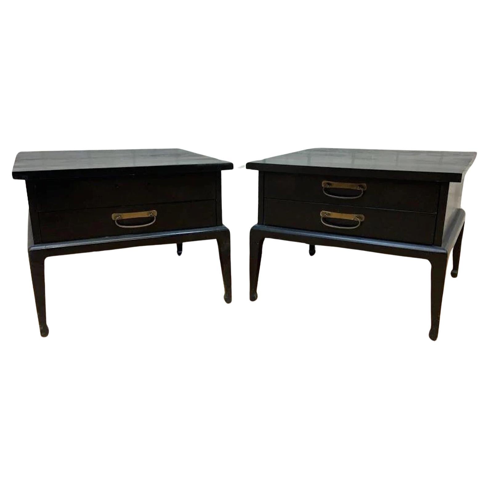 Tavolini del Mid Century Modern American of Martinsville - Coppia di tavolini da notte