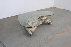 Mesa de centro vintage de madera de deriva de cristal amorfa/biomorfa moderna de mediados de siglo