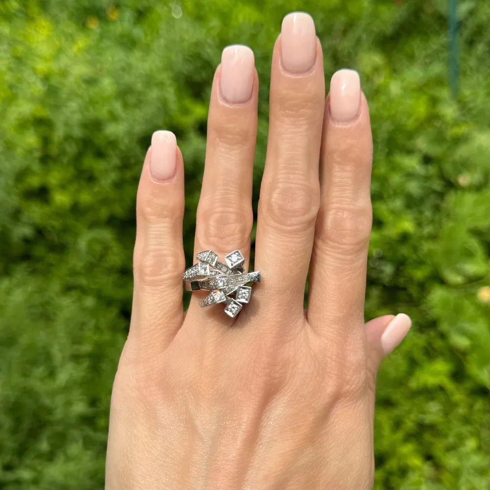 Anillo de oro con diamantes de espigas angulares, vintage y moderno de mediados de siglo Modernista en venta