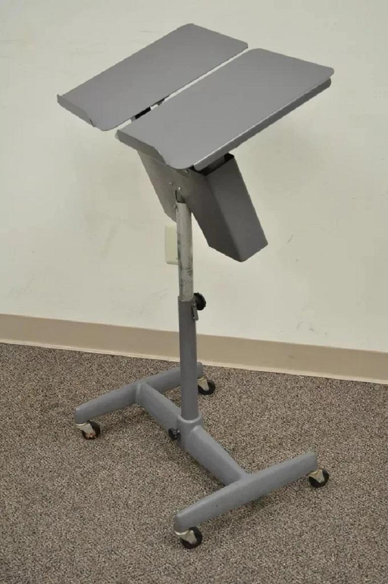 Inconnu Vintage Mid Century Modern Art Deco Adjustable Book Lectern by Tiffany Stand Co en vente
