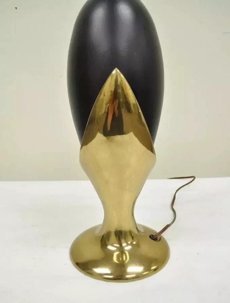 Vintage Mid Century Modern Art Deco Brass Black Metal Egg Nouveau Lampada da tavolo in vendita 1