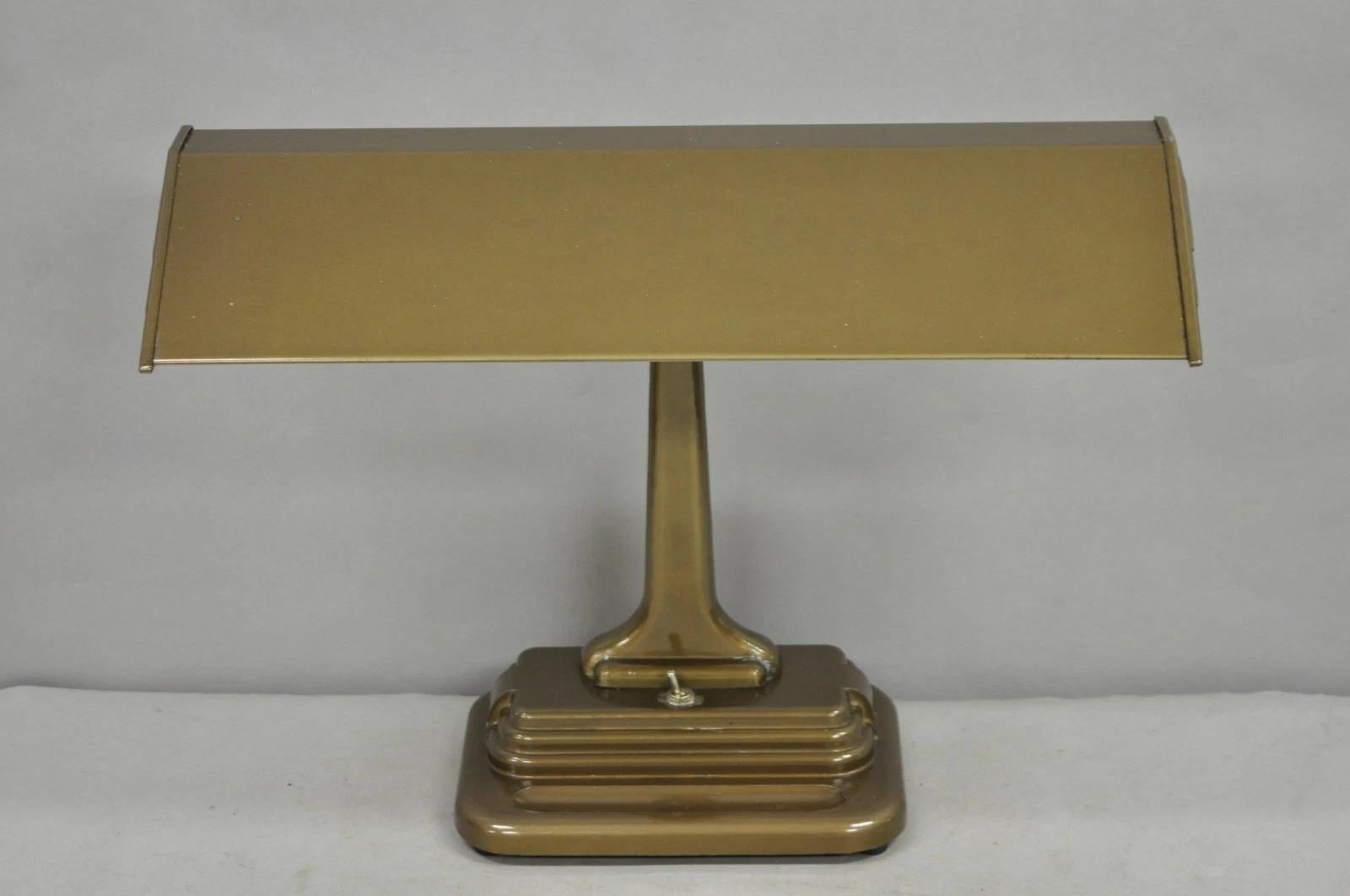 Vintage Mid Century Modern Art Deco Metal Bronze Finish Bankers Table Desk Lamp For Sale 7