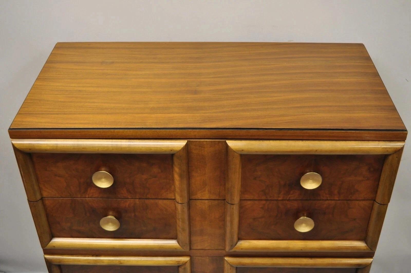 Vintage Mid Century Modern Art Deco Nussbaum Kommode hoch von Joerns Bros (Unbekannt) im Angebot