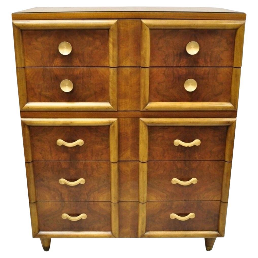 Vintage Mid Century Modern Art Deco Nussbaum Kommode hoch von Joerns Bros im Angebot