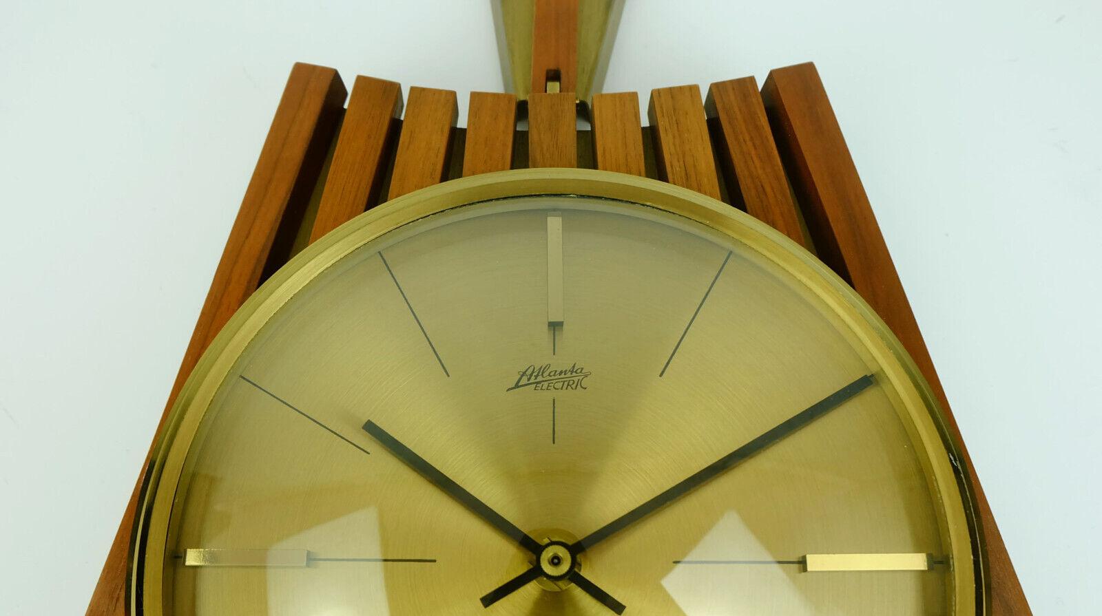 Vintage Mid-Century Modern Atlanta Electric Wall Clock Walnut Brass 1960s 4
