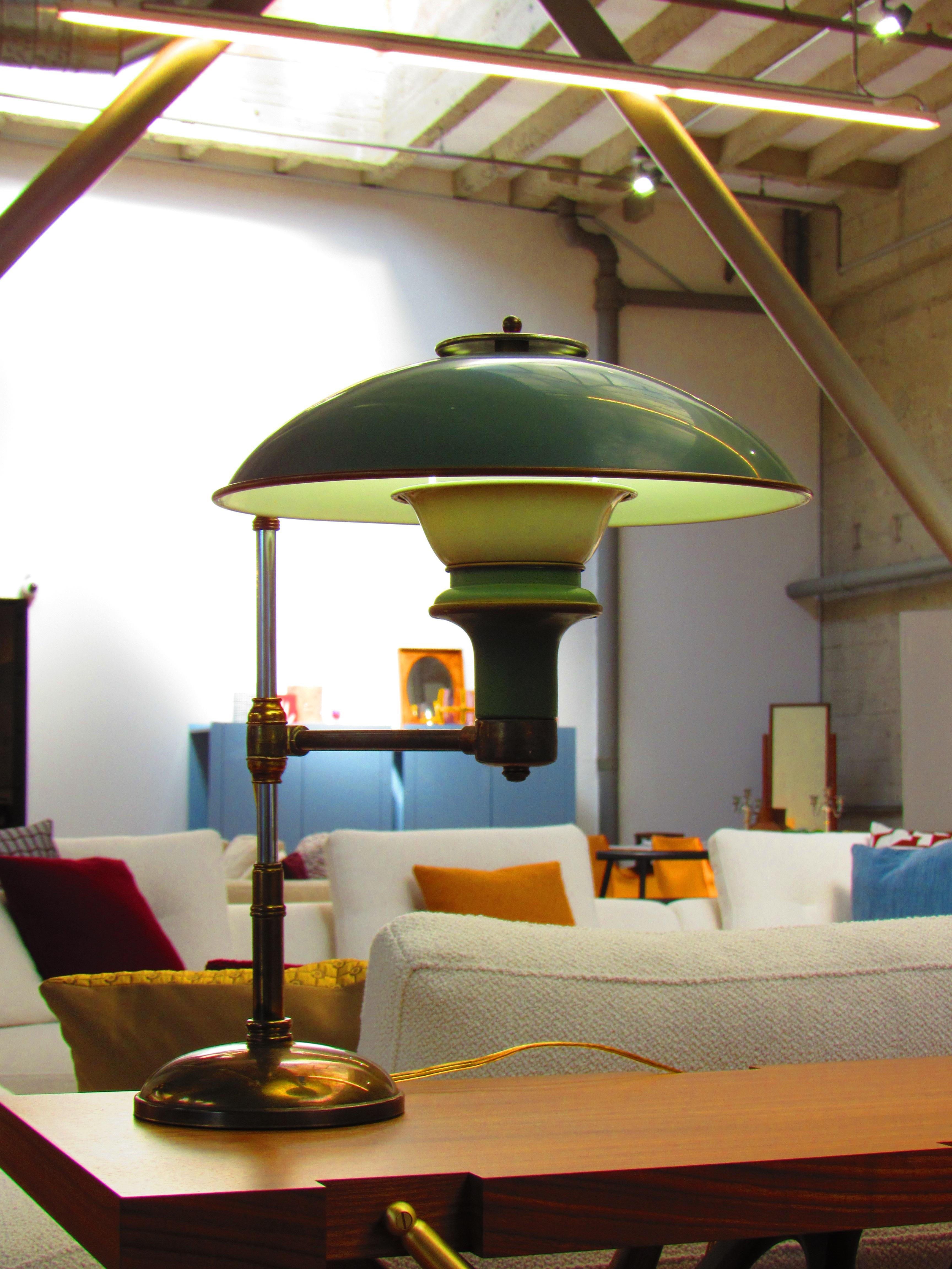 Lampe de table Cantilever, laiton, âge atomique en vente 1