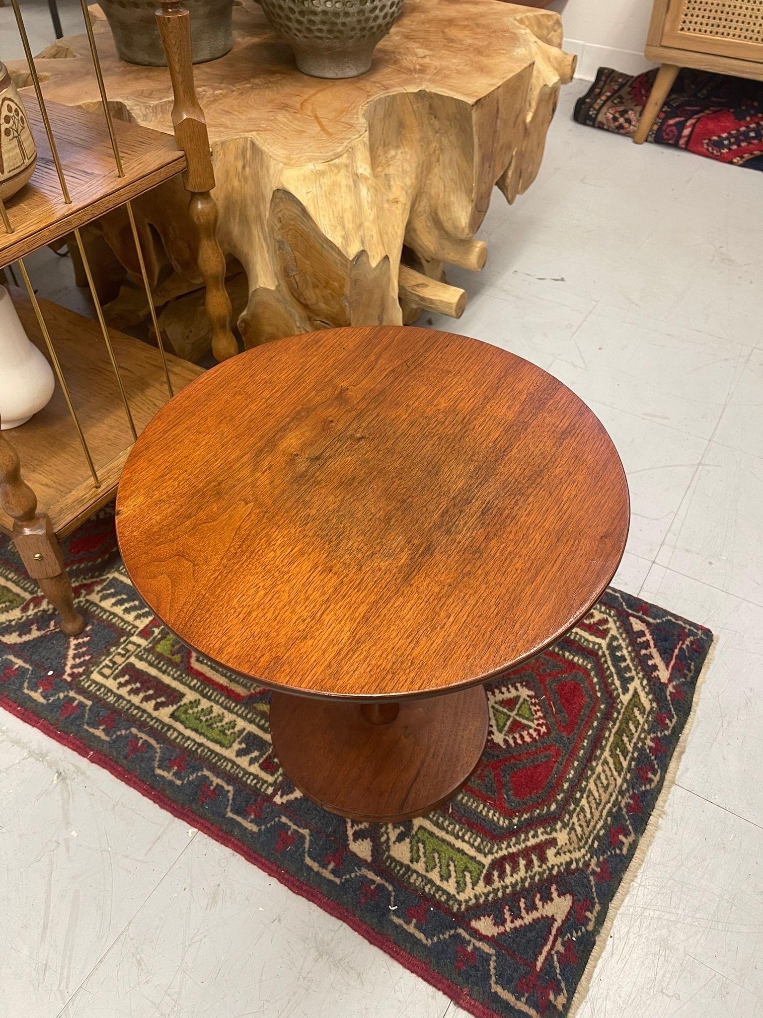 Vintage Mid Century Modern Atomic Circular Accent Side Table For Sale 2