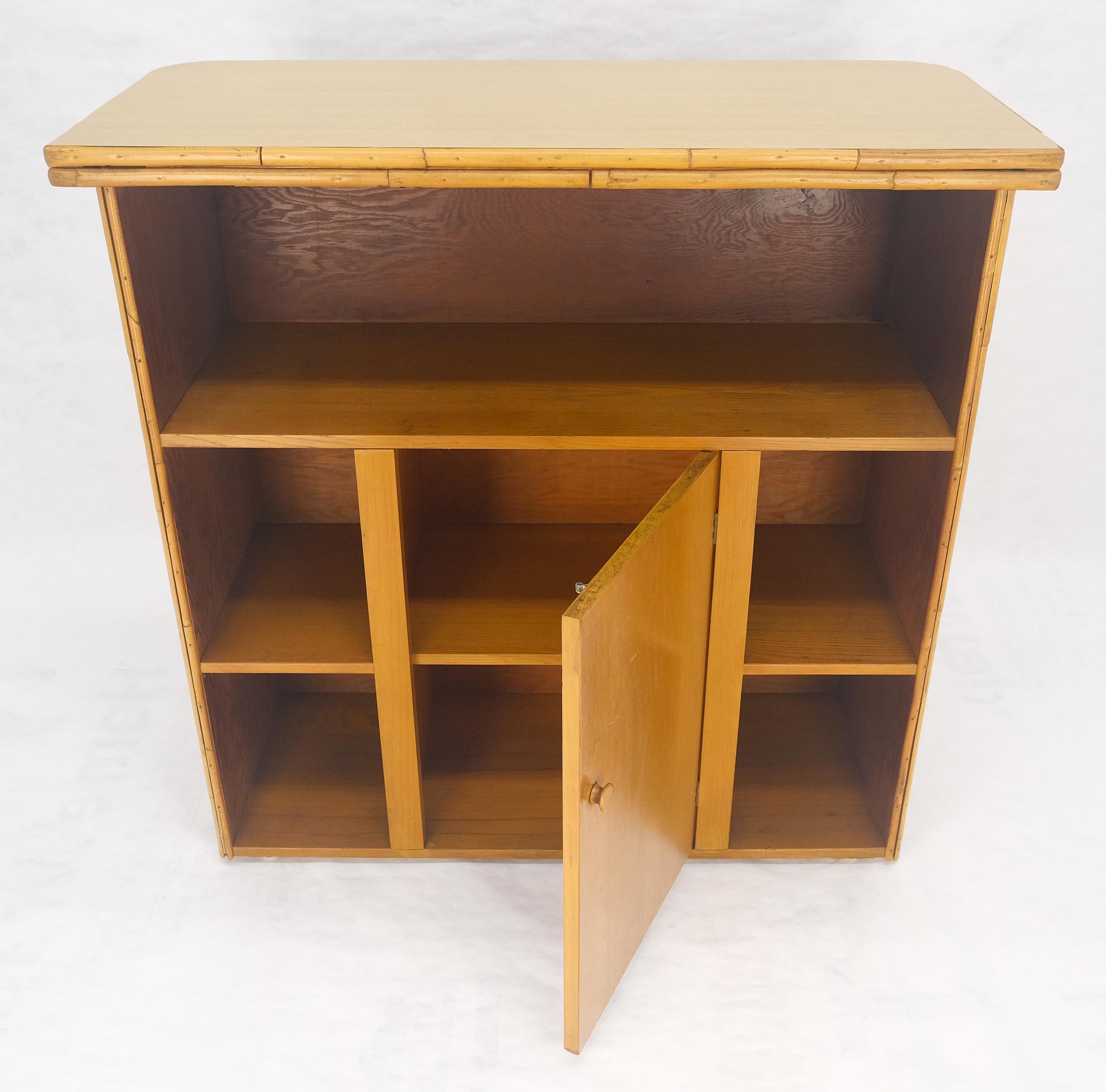 Barra de bar de ratán de bambú y par de taburetes a juego MINT en venta 4