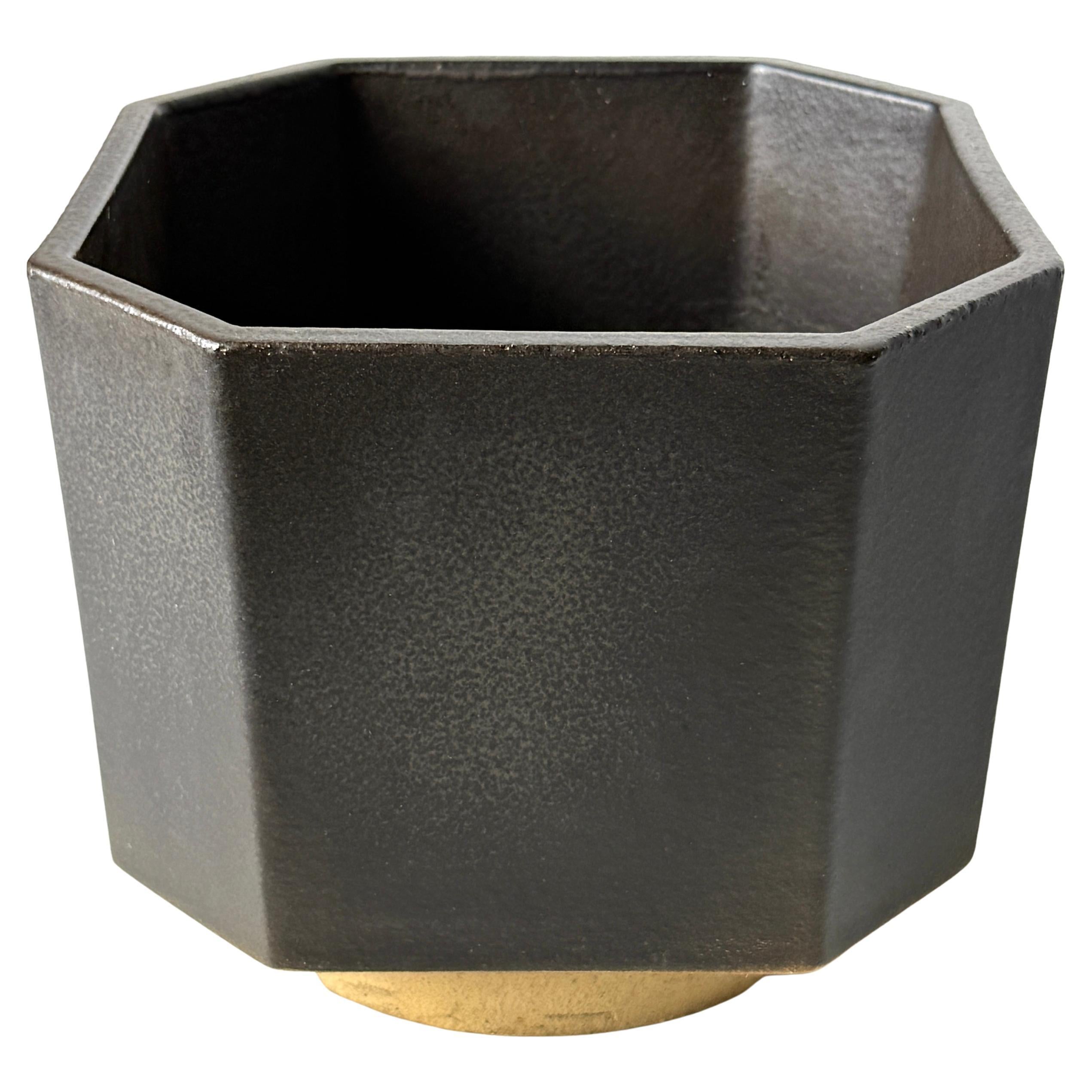 Vintage Mid Century Modern Bennington Pottery Architectural Planter in nero in vendita