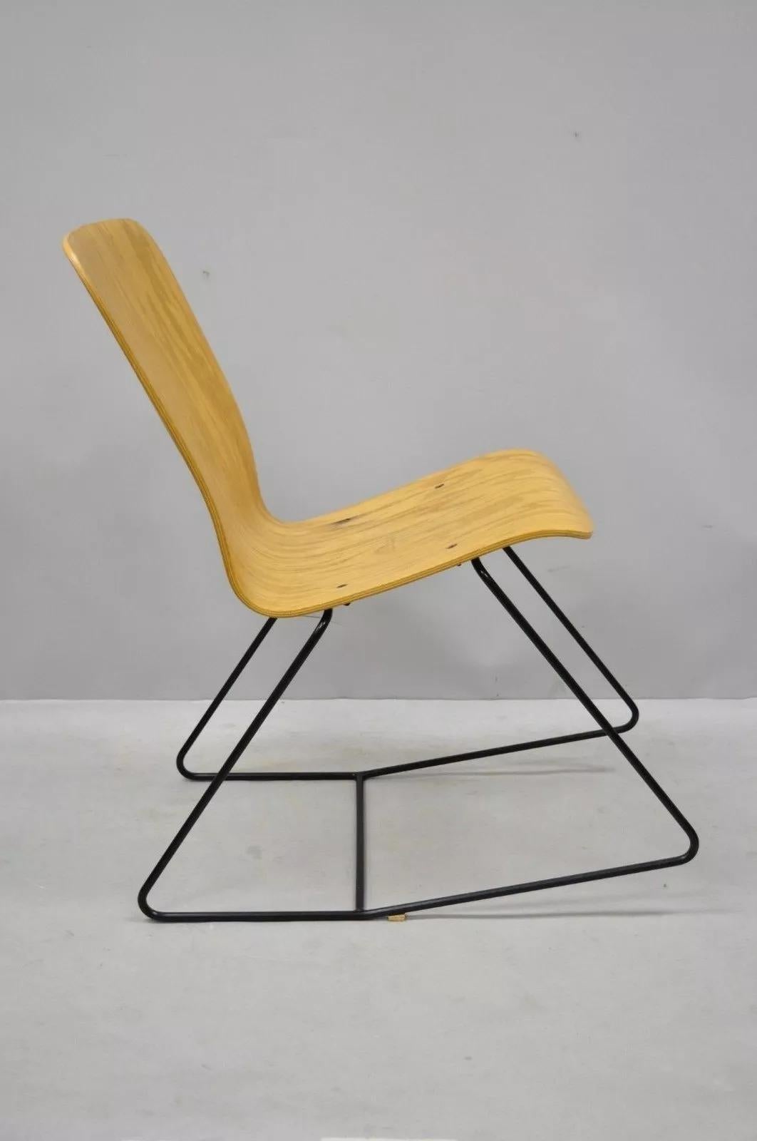 Vintage Mid Century Modern Bent Plywood Iron Base Tilt Back Side Chair (Moderne der Mitte des Jahrhunderts) im Angebot