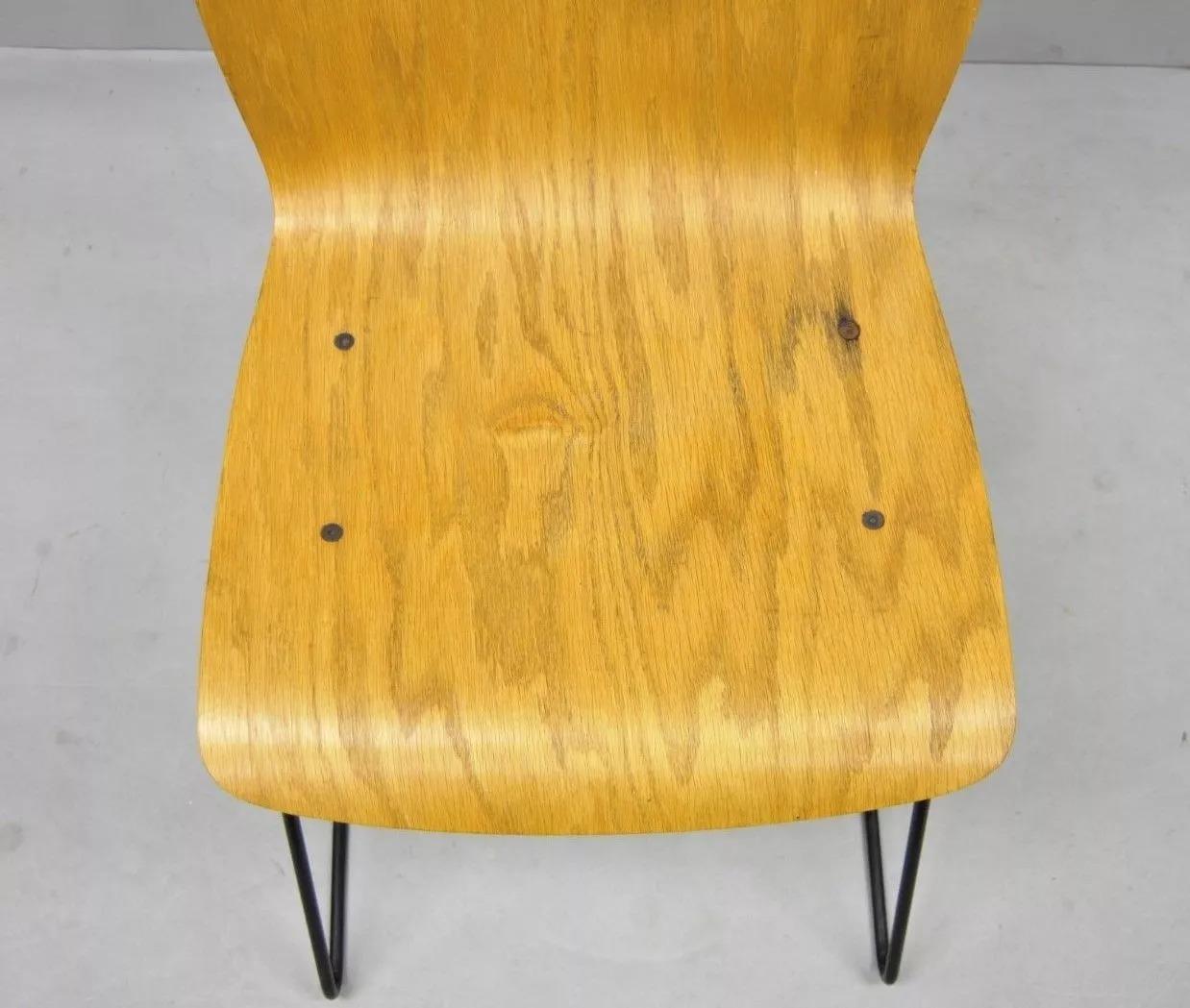 Vintage Mid Century Modern Bent Plywood Iron Base Tilt Back Side Chair (20. Jahrhundert) im Angebot