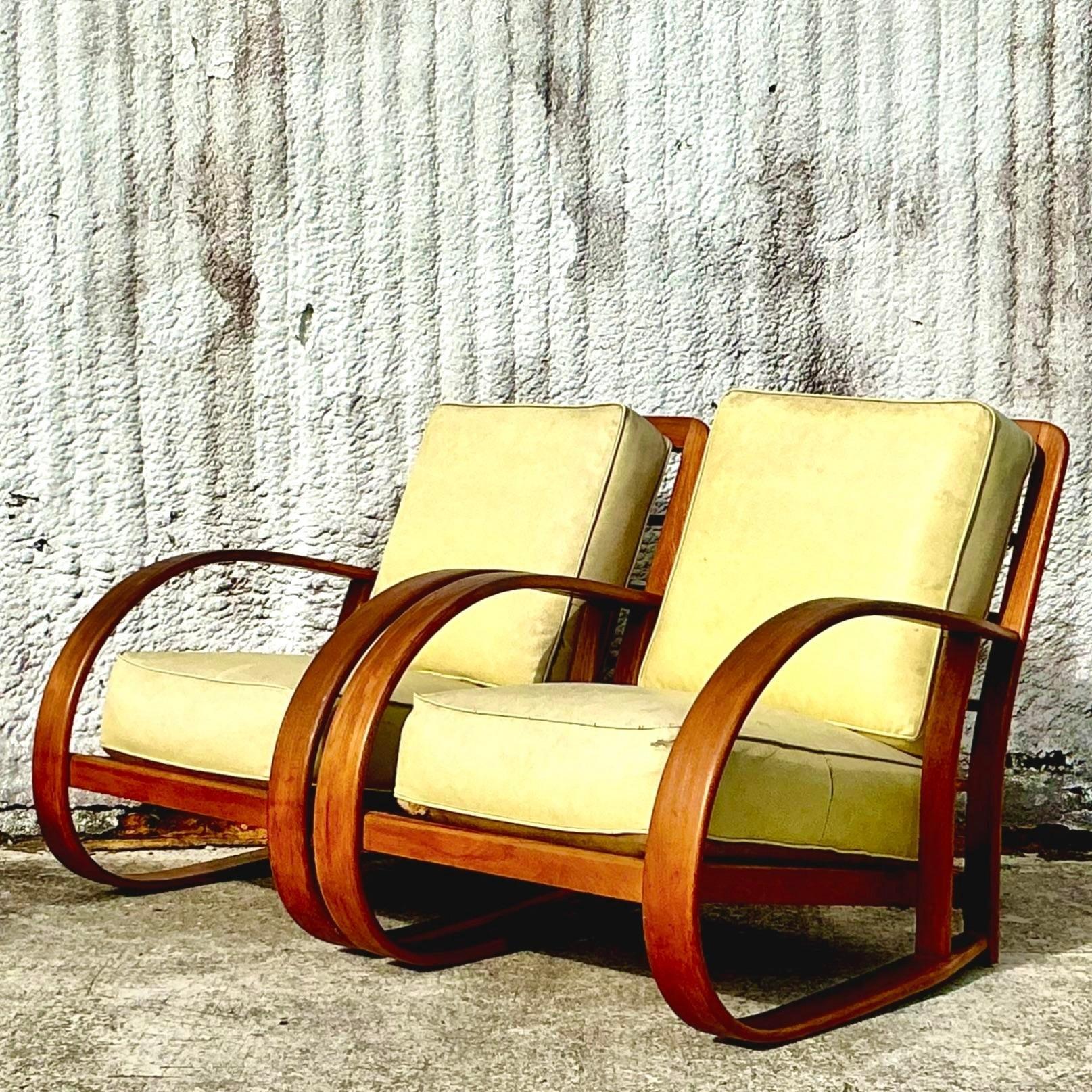 Sillas de salón vintage de madera curvada de mediados de siglo según Gilbert Rhode - un par Tapicería en venta