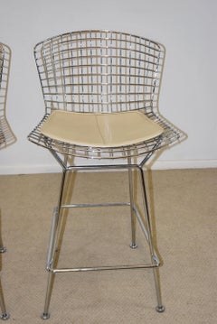 Vintage Mid-Century Modern Bertoia For Knoll Wire Bar Stool