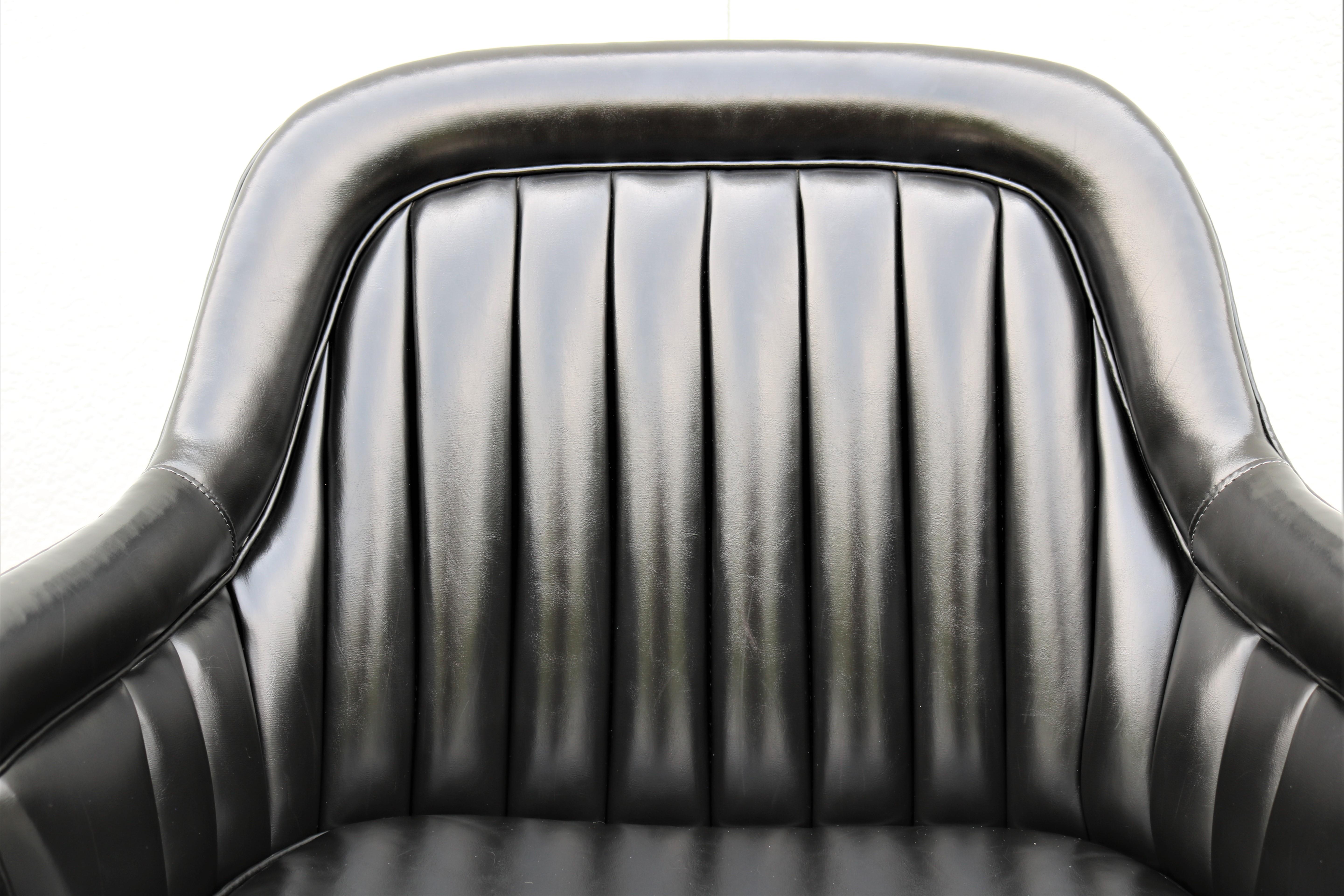 Vintage Mid-Century Modern Black Naugahyde and Walnut Executive Armchair For Sale 12