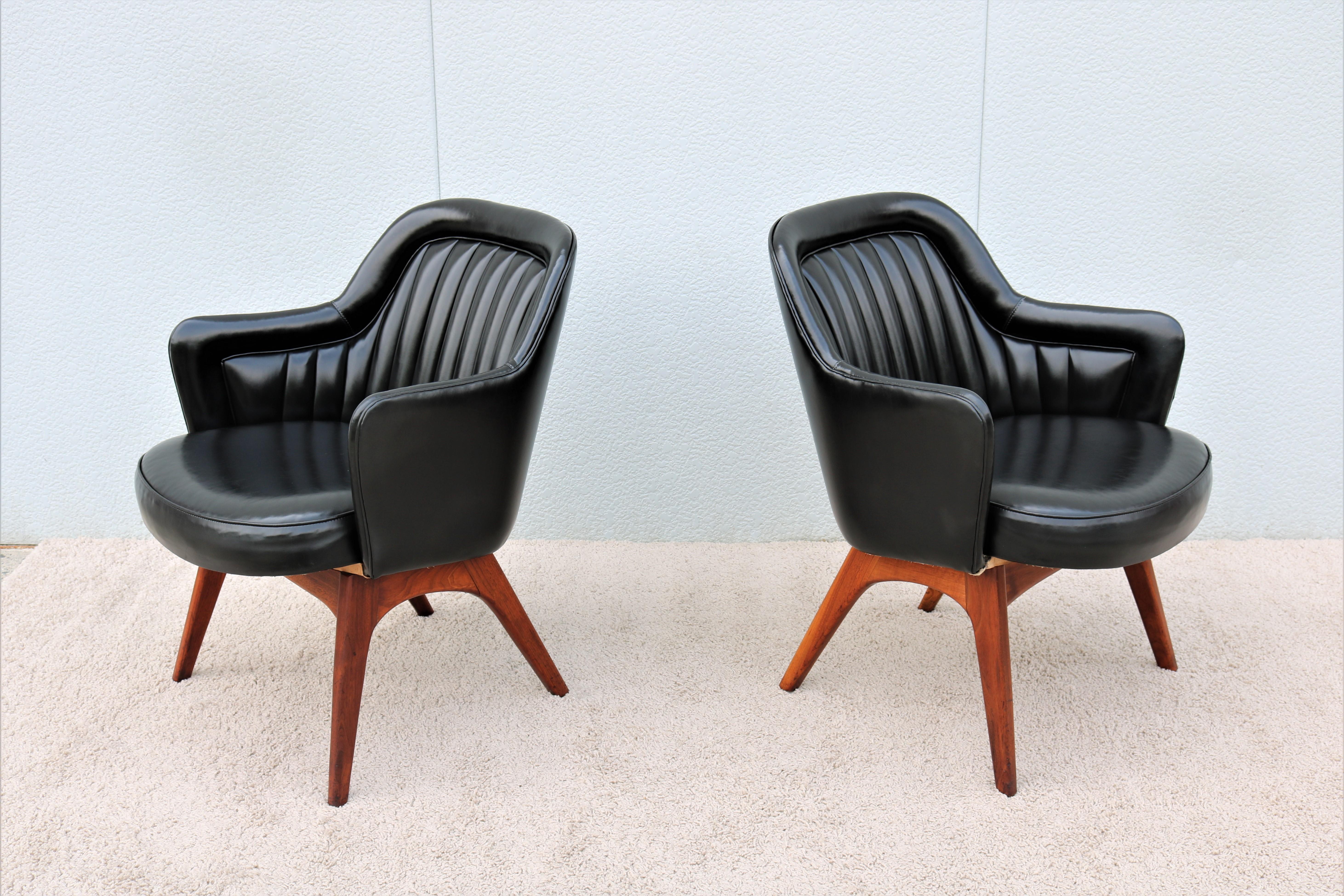 Vintage Mid-Century Modern Black Naugahyde and Walnut Executive Armchairs a Pair In Good Condition In Secaucus, NJ