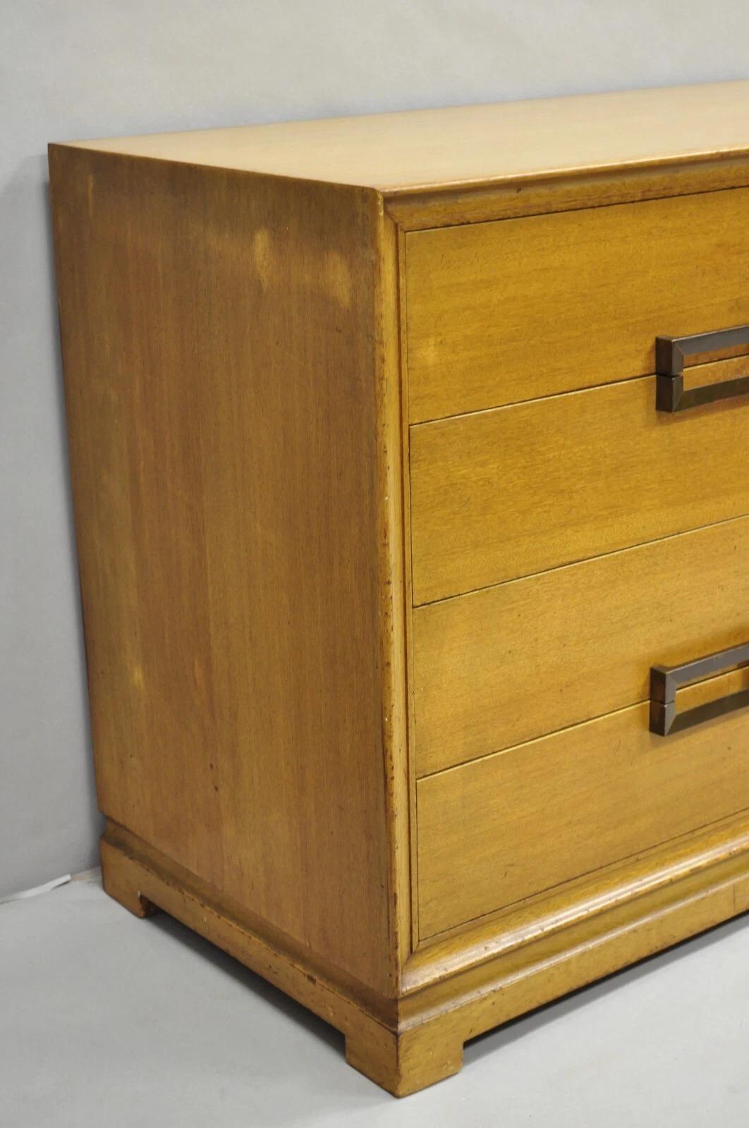 Credenza lunga in mogano biondo vintage del Mid Century Modern di Red Lion in vendita 1