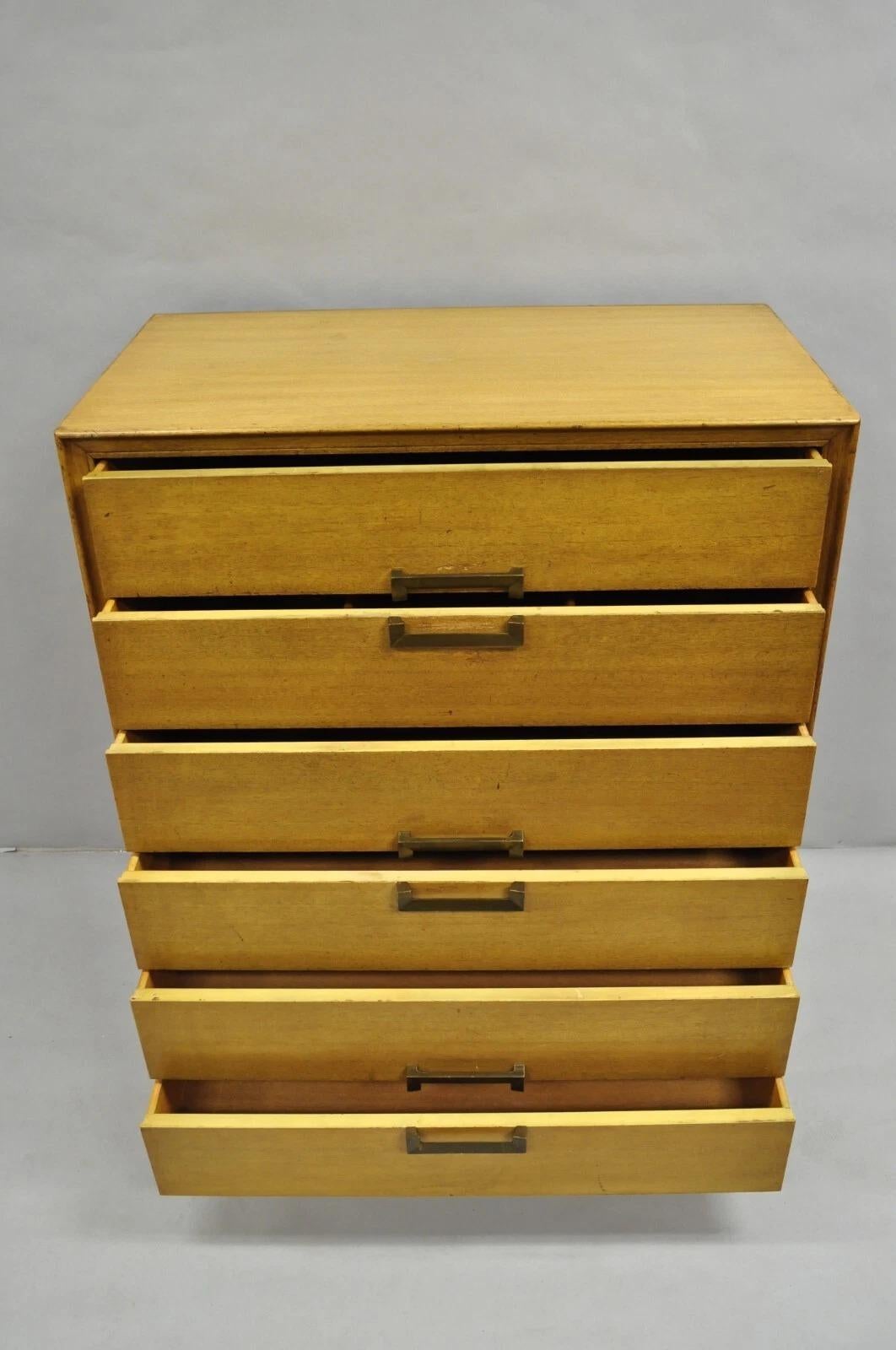 Mid-Century moderno Comò alto in mogano biondo Vintage Mid Century Modern by Red Lion in vendita